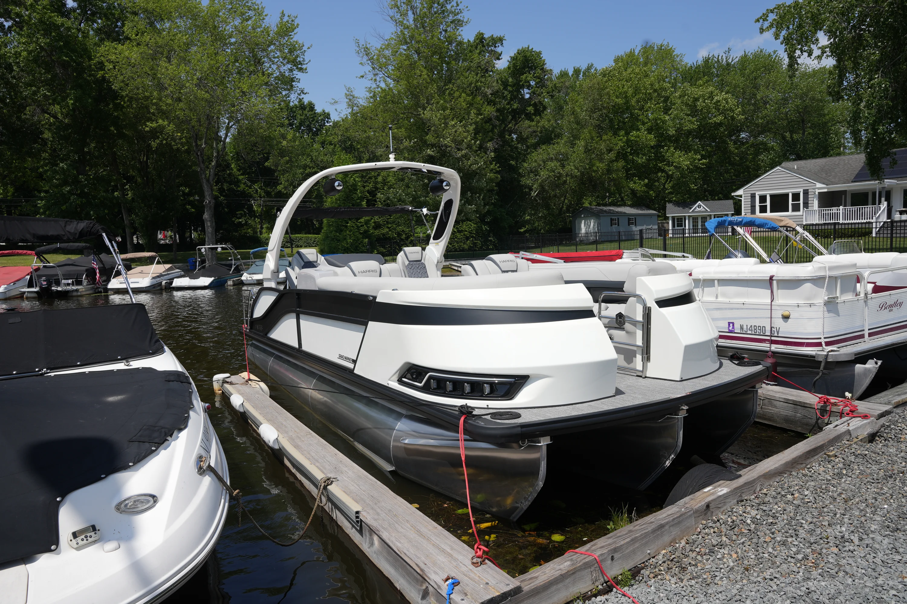 2027 Harris Grand Mariner 250 Image Thumbnail #8