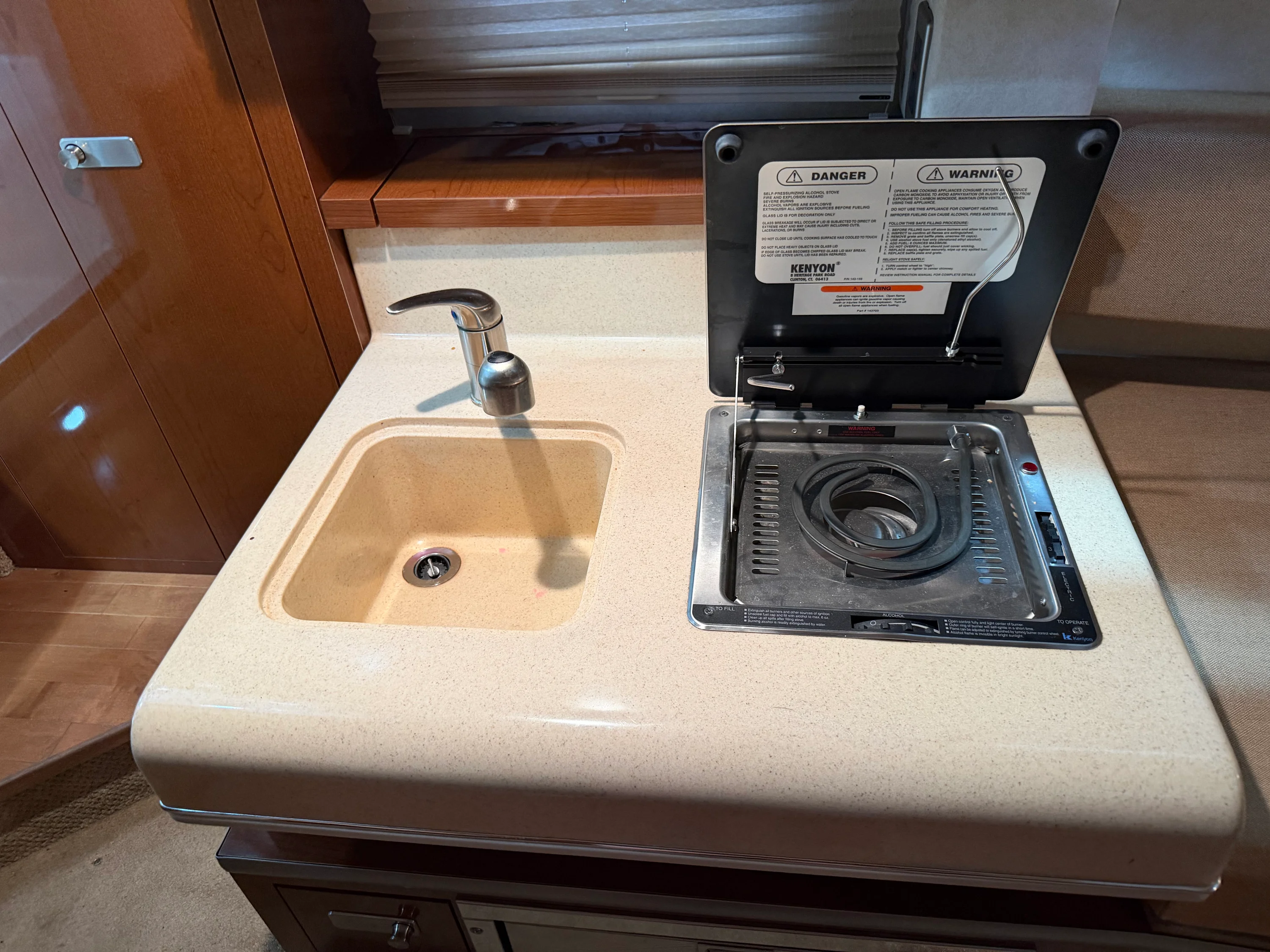 2012 Sea Ray 260 SUNDANCER Image Thumbnail #18