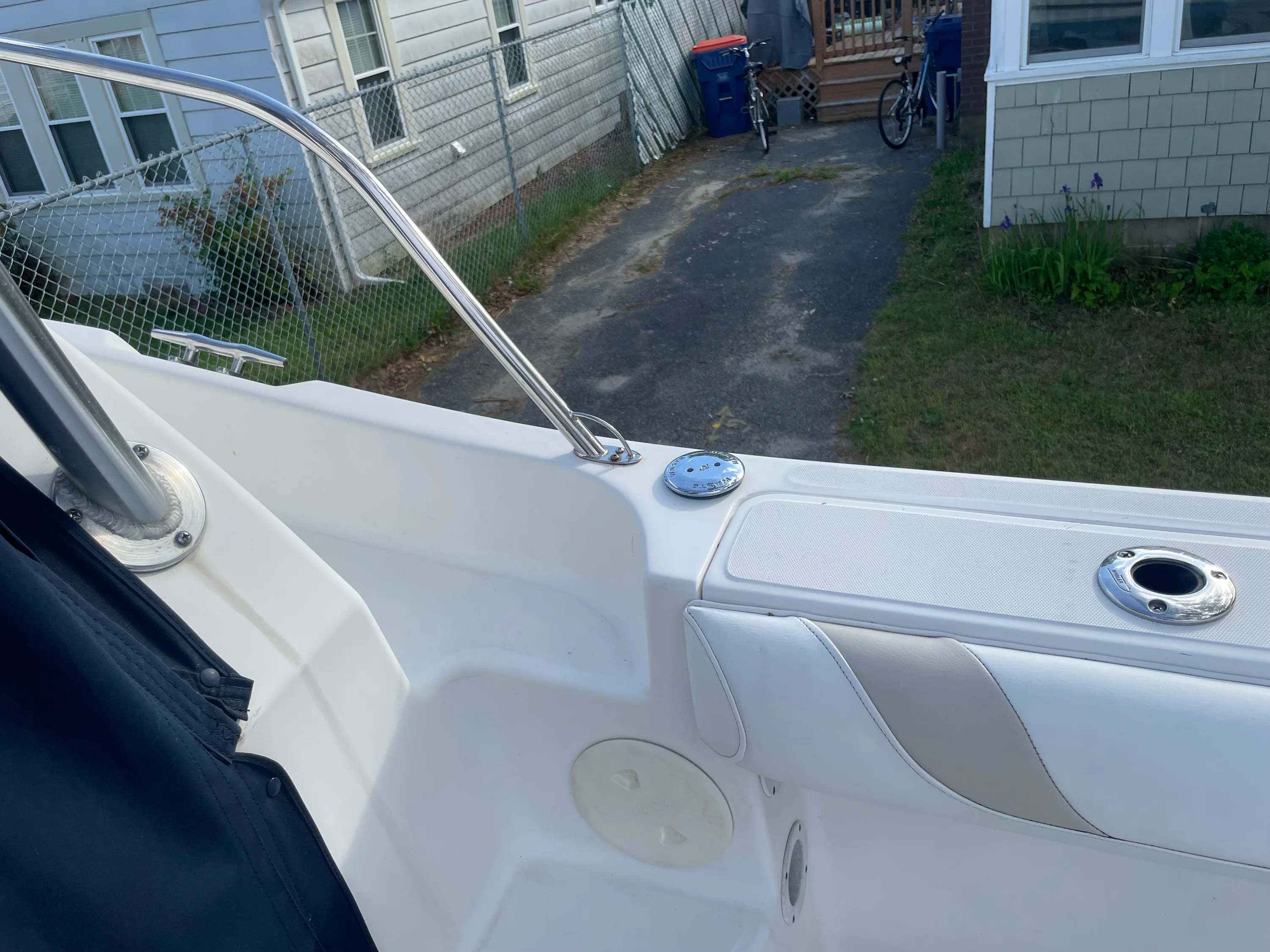 2009 Boston Whaler 255 CONQUEST Image Thumbnail #28