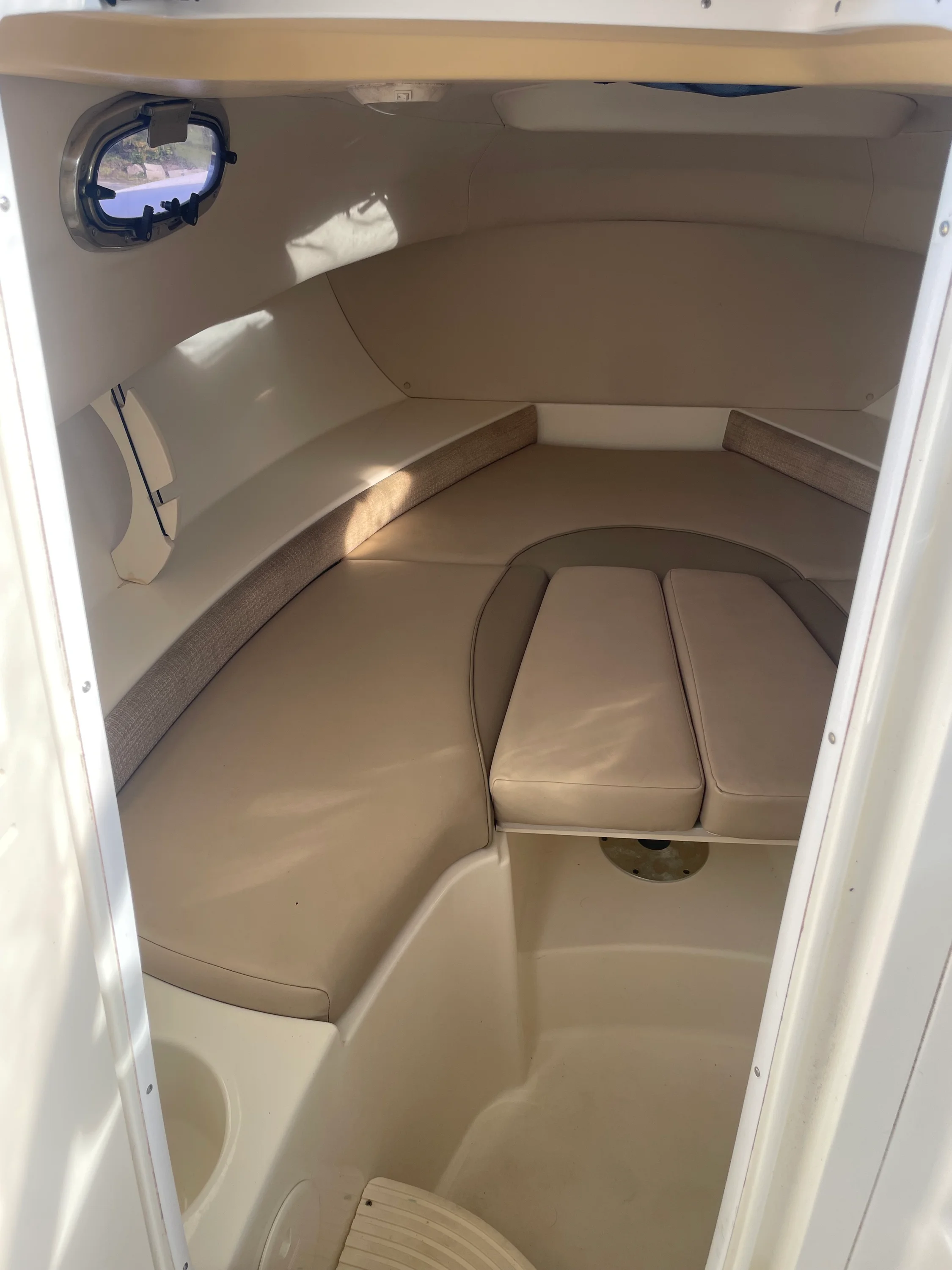 2009 Boston Whaler 255 CONQUEST Image Thumbnail #39
