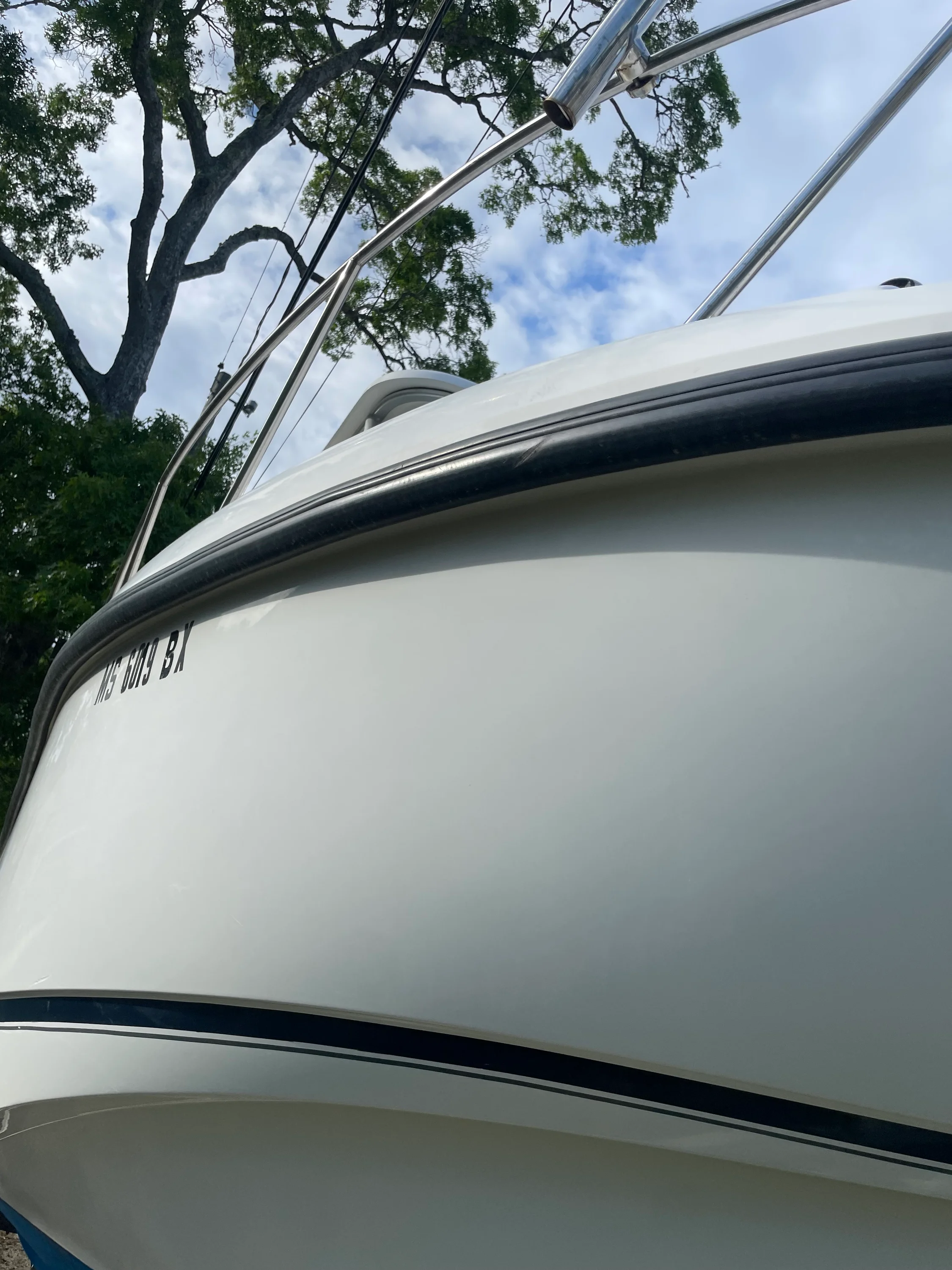 2009 Boston Whaler 255 CONQUEST Image Thumbnail #2