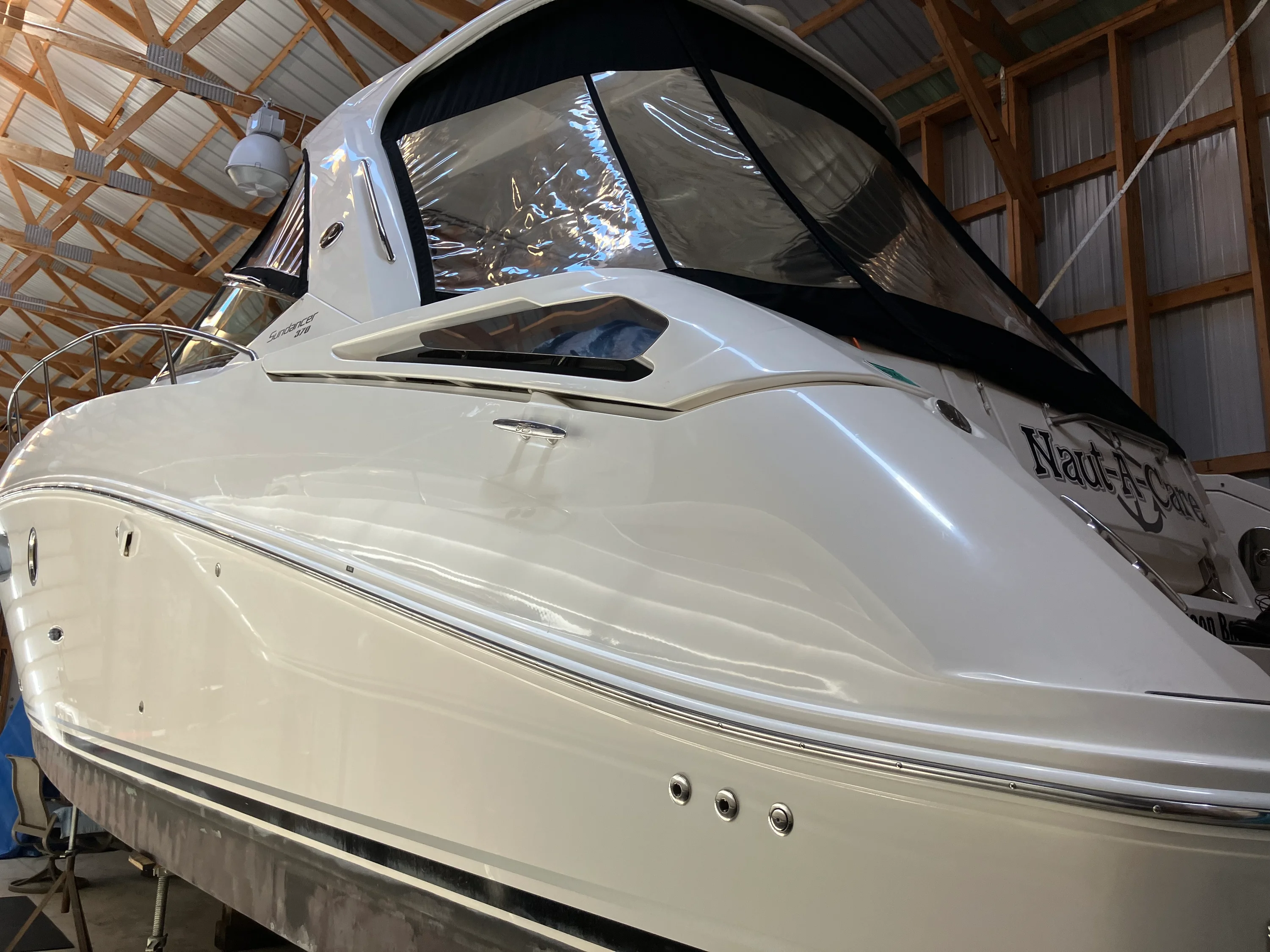2011 Sea Ray 370 SUNDANCER Image Thumbnail #3