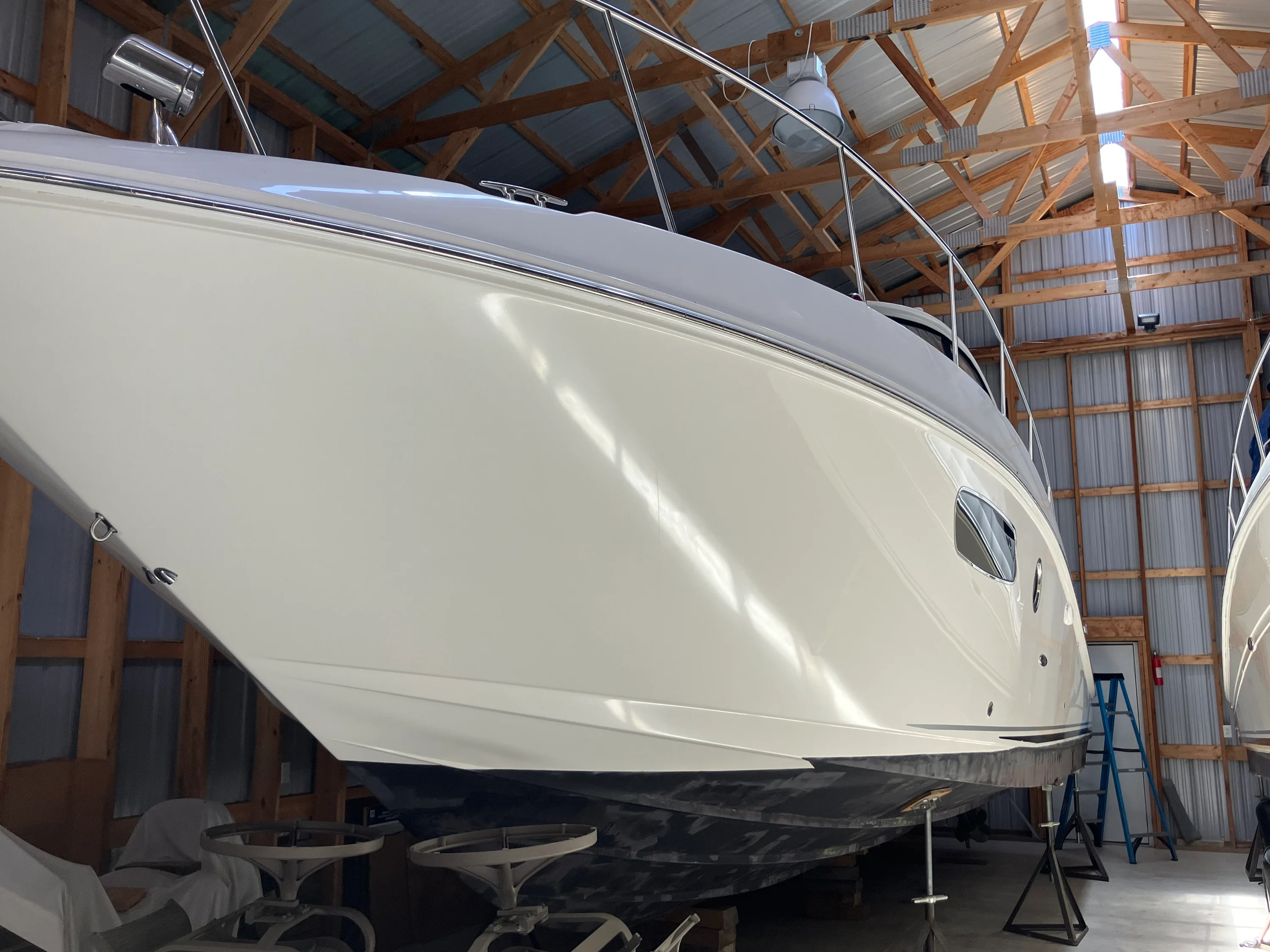 2011 Sea Ray 370 SUNDANCER Image Thumbnail #0