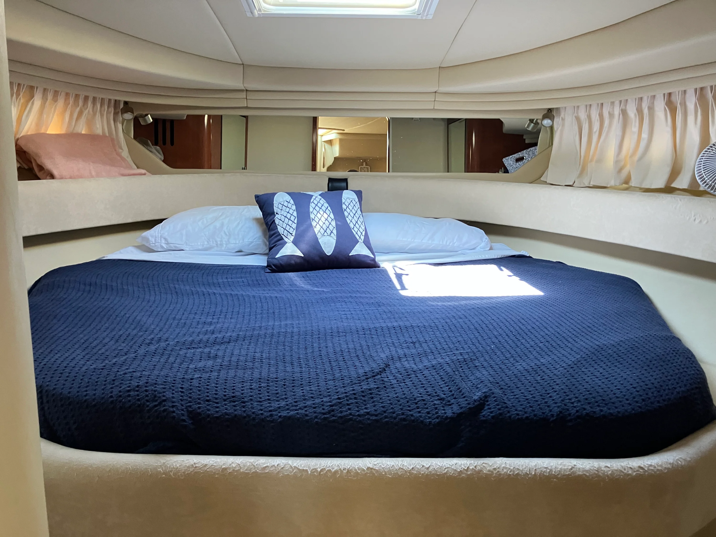 2004 Sea Ray 380 Sundancer Image Thumbnail #12