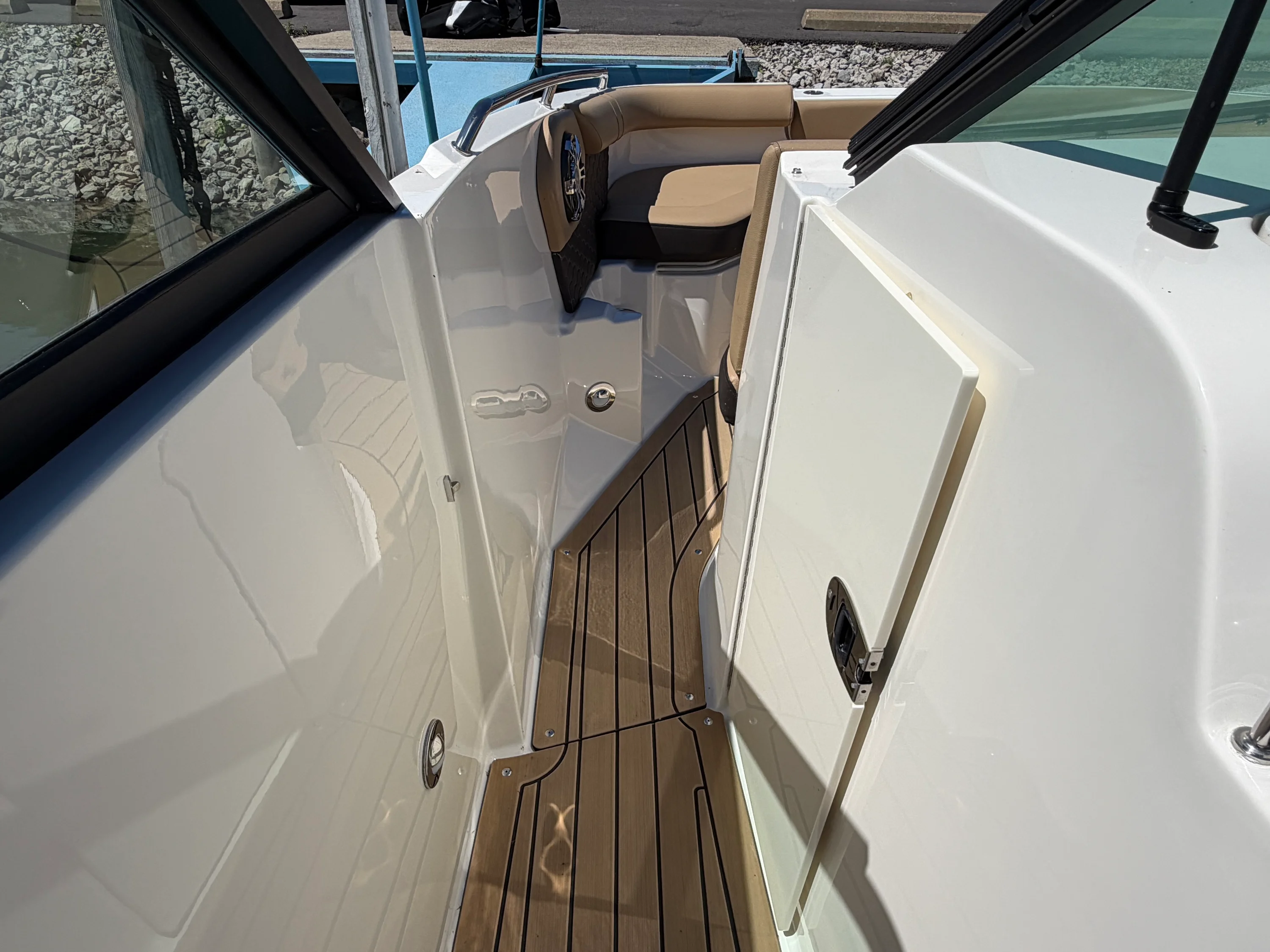 2021 Sea Ray 250 SDX Image Thumbnail #16