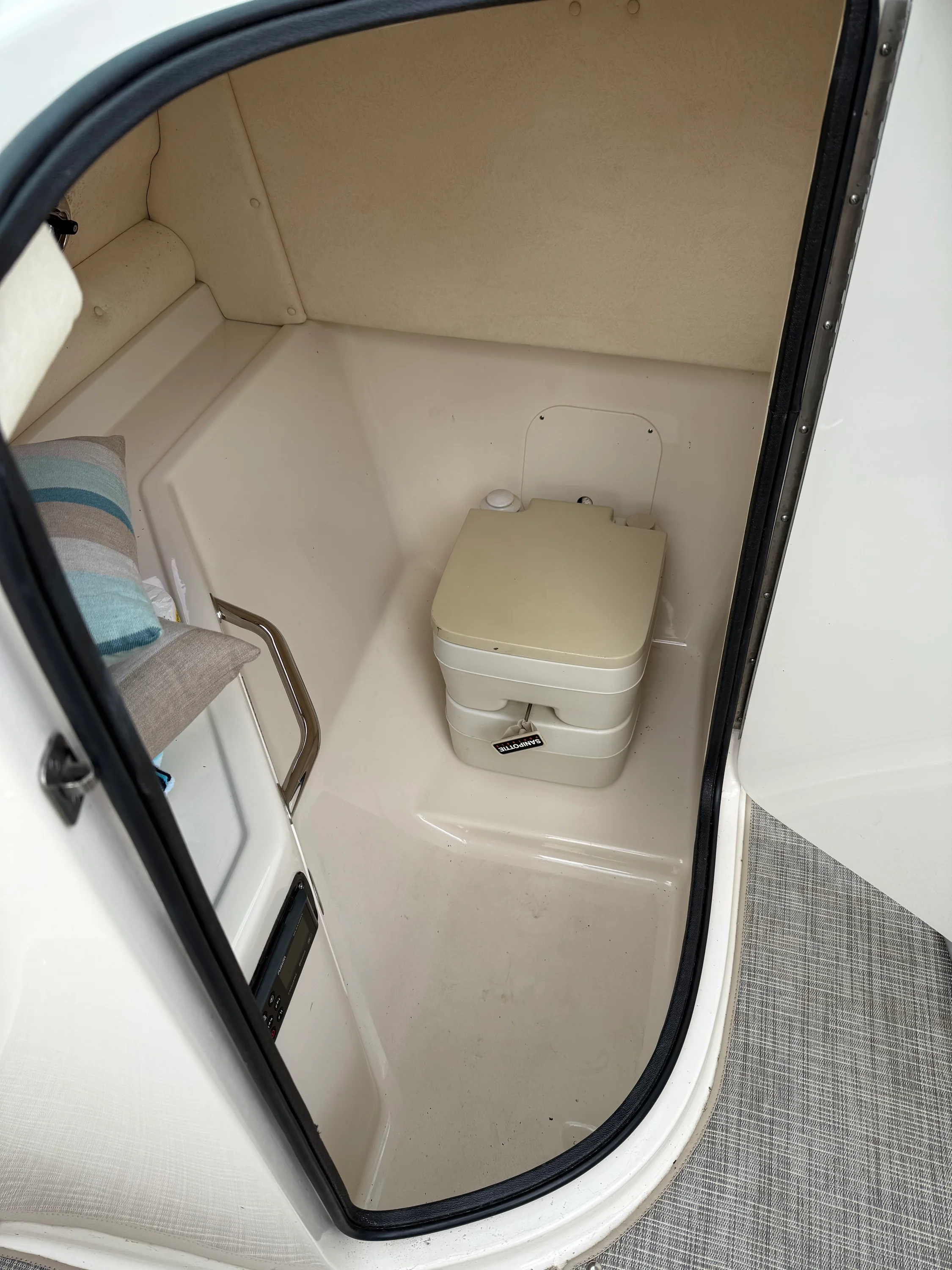 2005 Sea Ray 270 SUNDECK Image Thumbnail #8