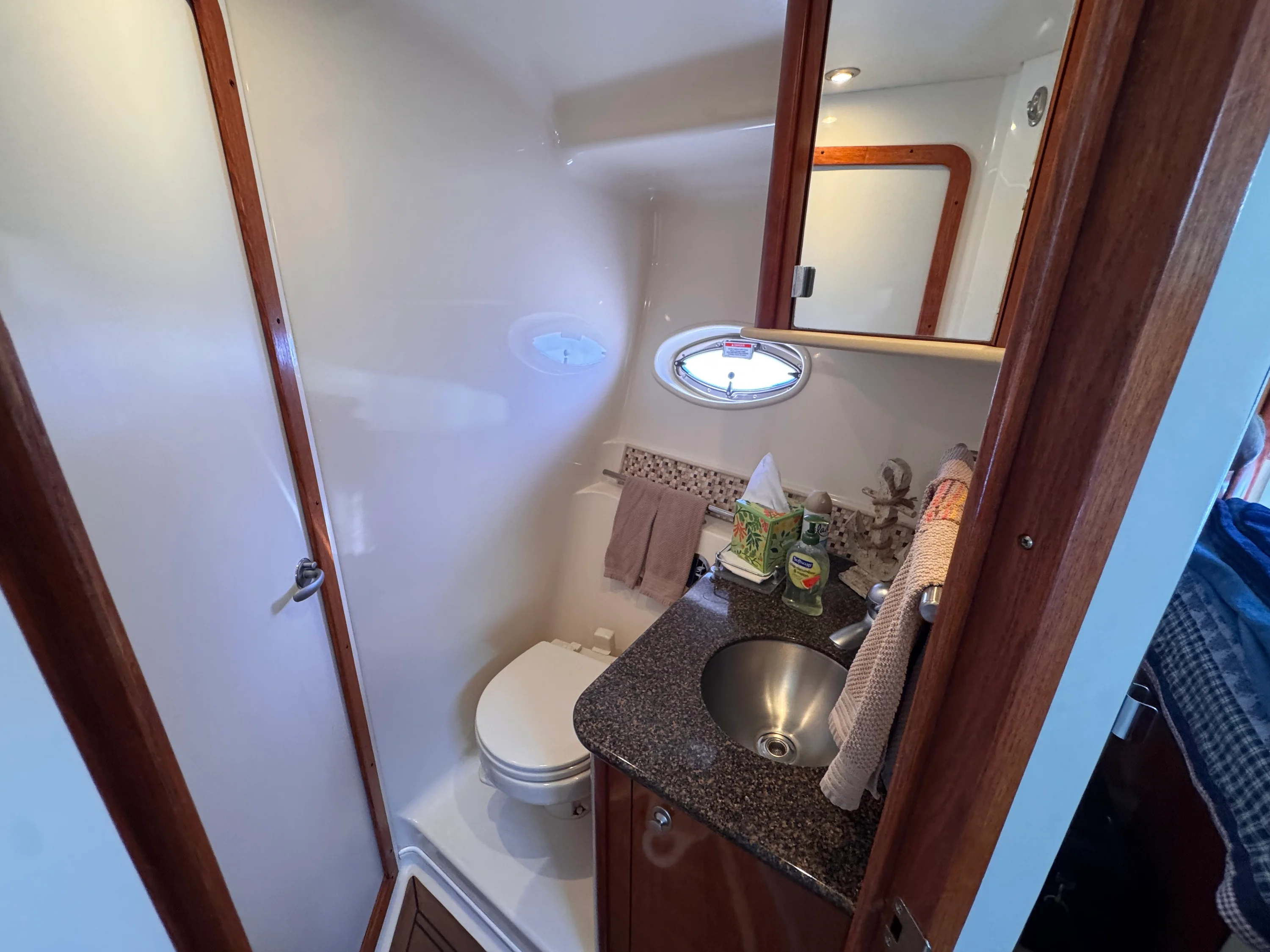 2007 Sea Ray 38 Sundancer Image Thumbnail #29