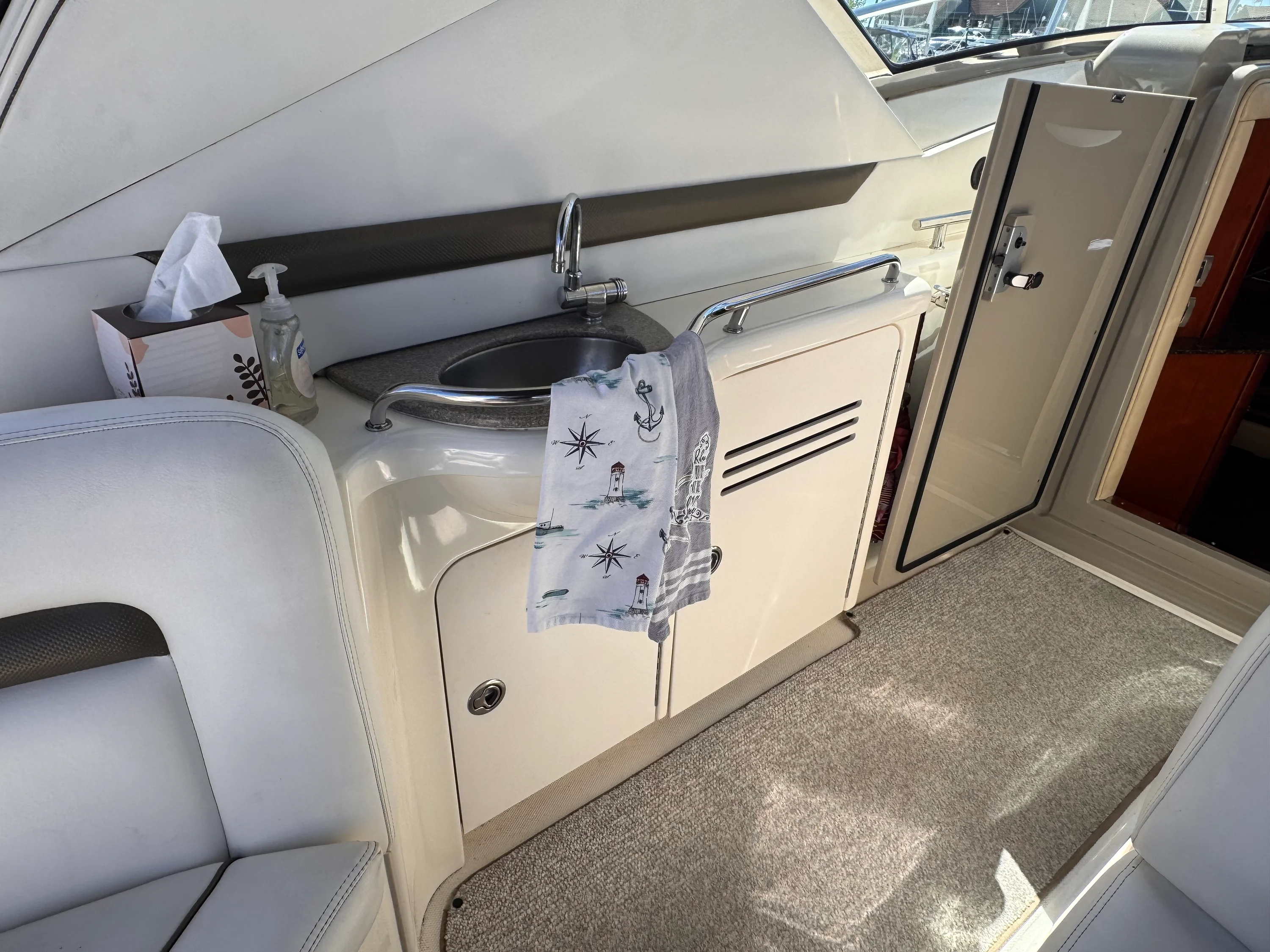 2007 Sea Ray 38 Sundancer Image Thumbnail #18