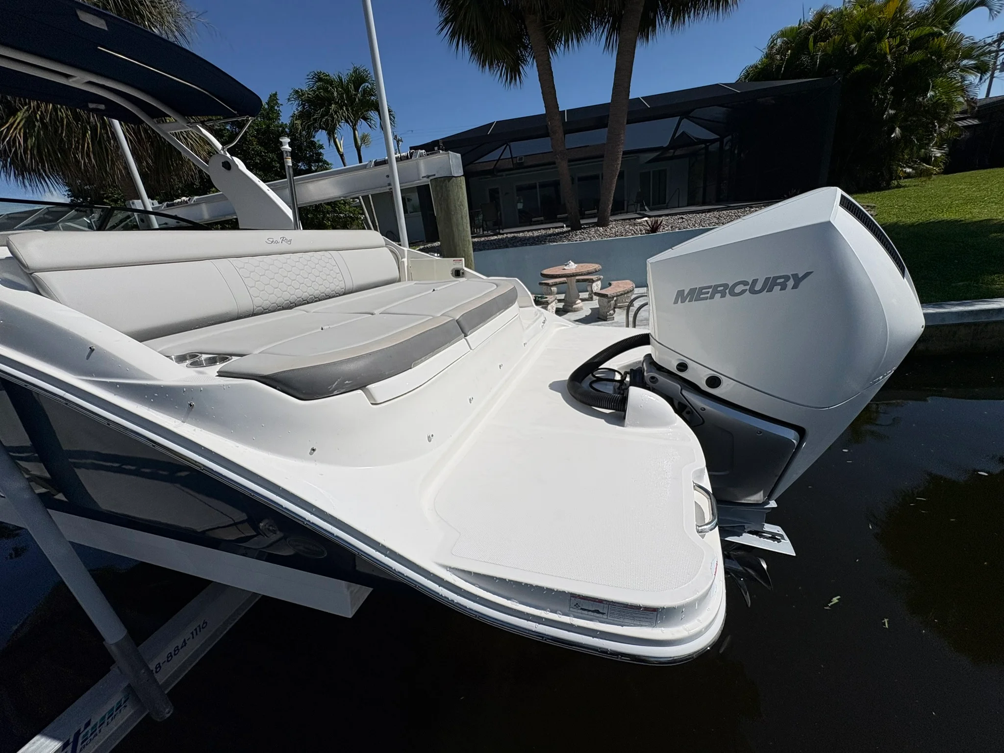 2020 Sea Ray SDX 270 OUTBOARD Image Thumbnail #12