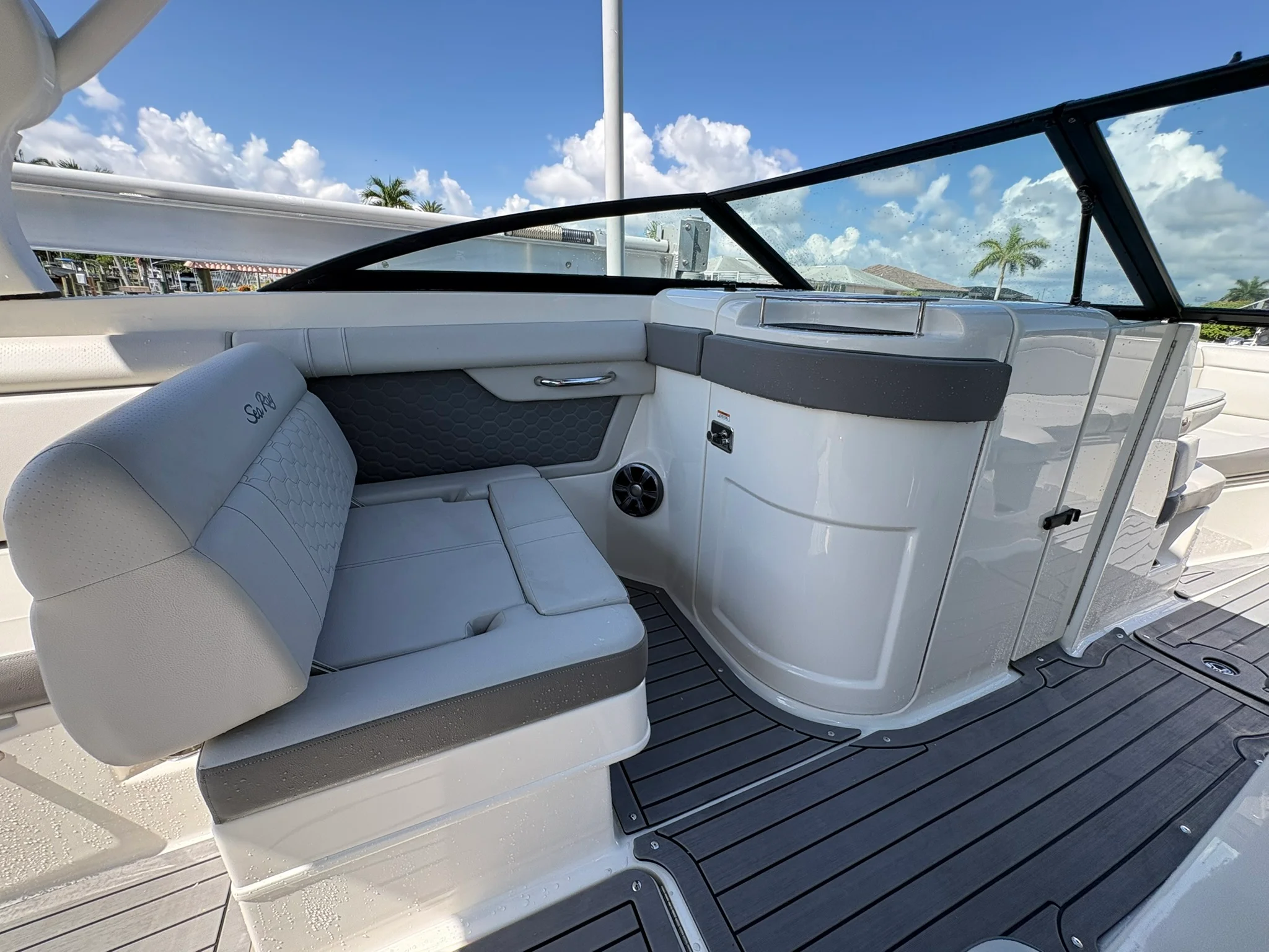 2020 Sea Ray SDX 270 OUTBOARD Image Thumbnail #30