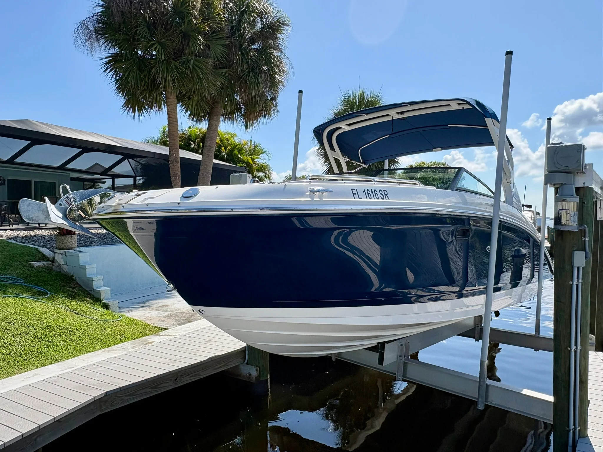 2020 Sea Ray SDX 270 OUTBOARD Image Thumbnail #3