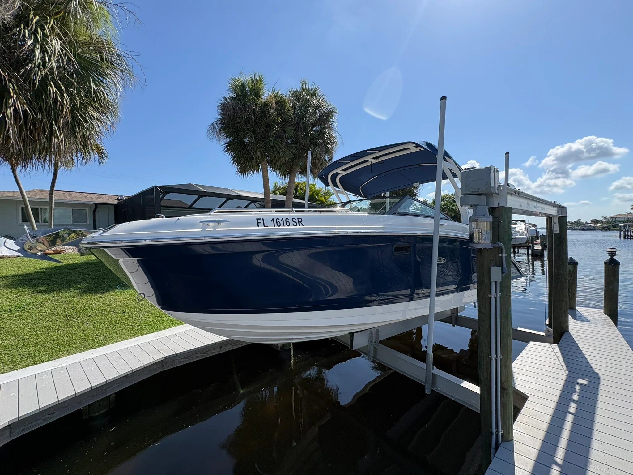 2020 Sea Ray SDX 270 OUTBOARD Image Thumbnail #0