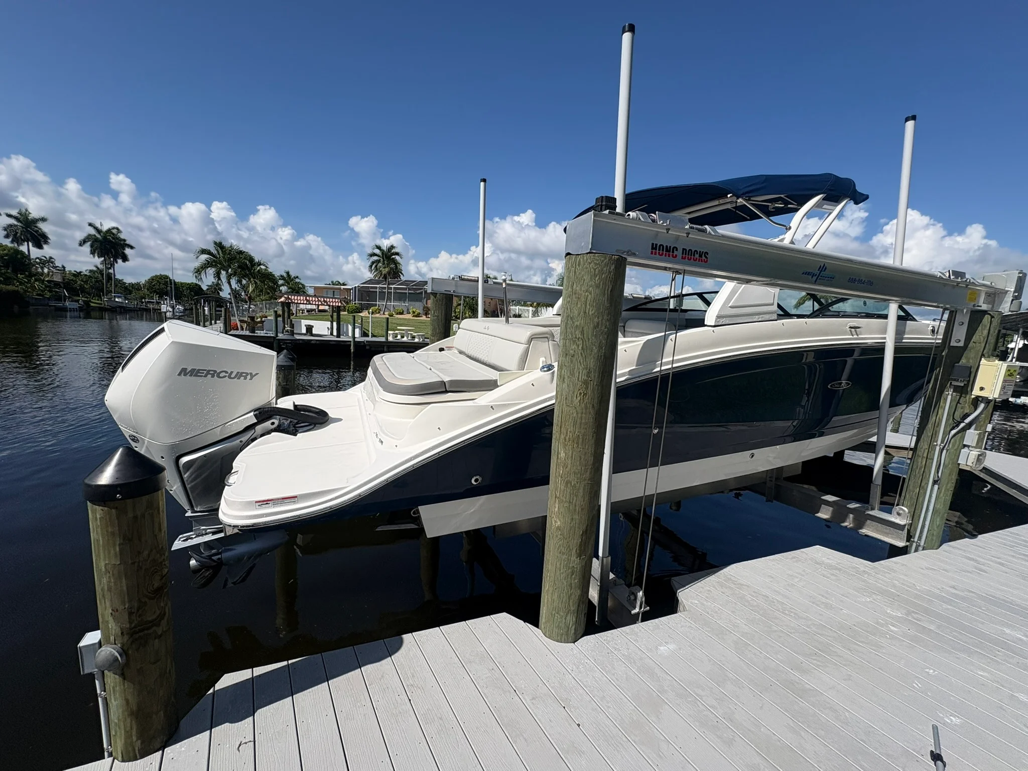 2020 Sea Ray SDX 270 OUTBOARD Image Thumbnail #6
