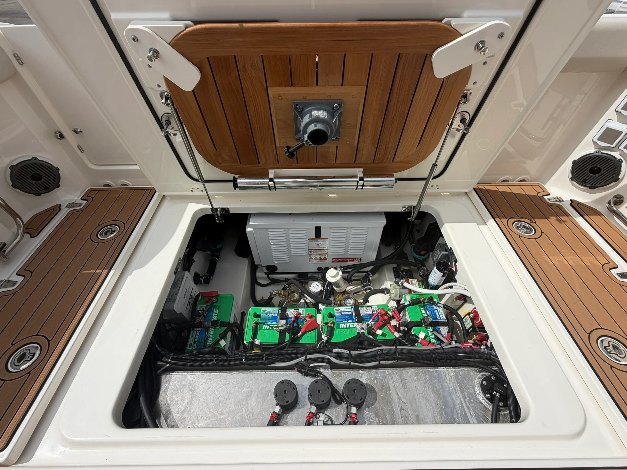2023 Boston Whaler 325 CONQUEST Image Thumbnail #22