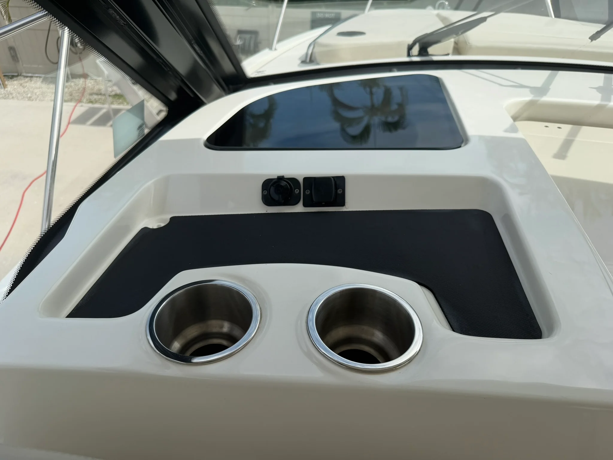 2023 Boston Whaler 325 CONQUEST Image Thumbnail #38