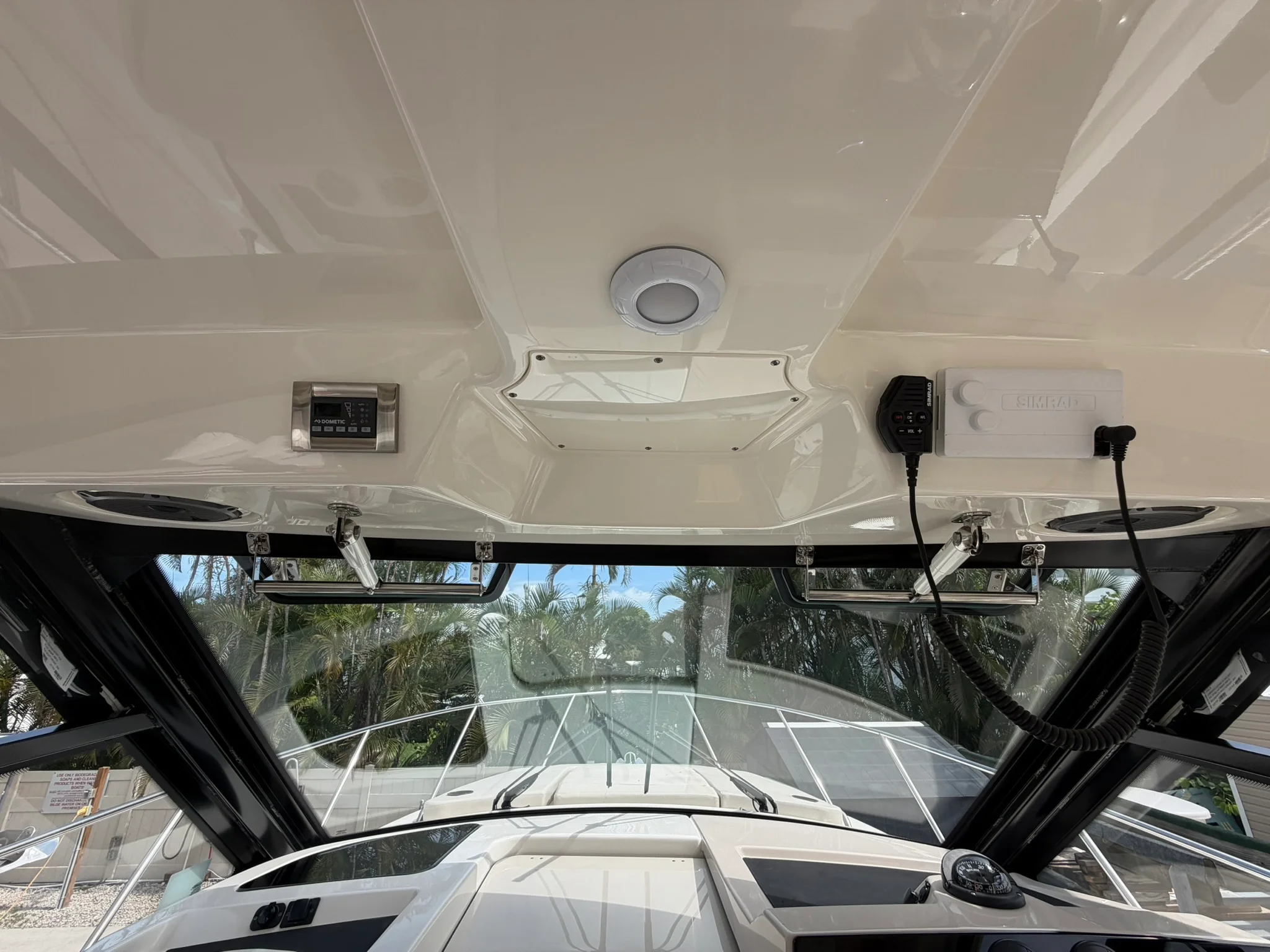 2023 Boston Whaler 325 CONQUEST Image Thumbnail #39