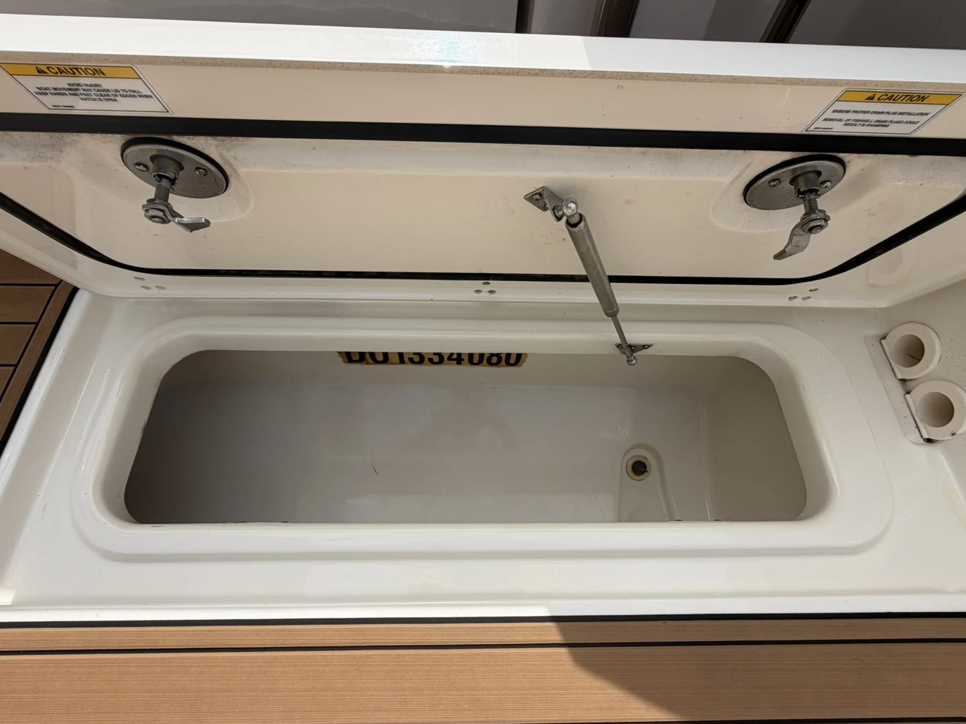 2023 Boston Whaler 325 CONQUEST Image Thumbnail #20