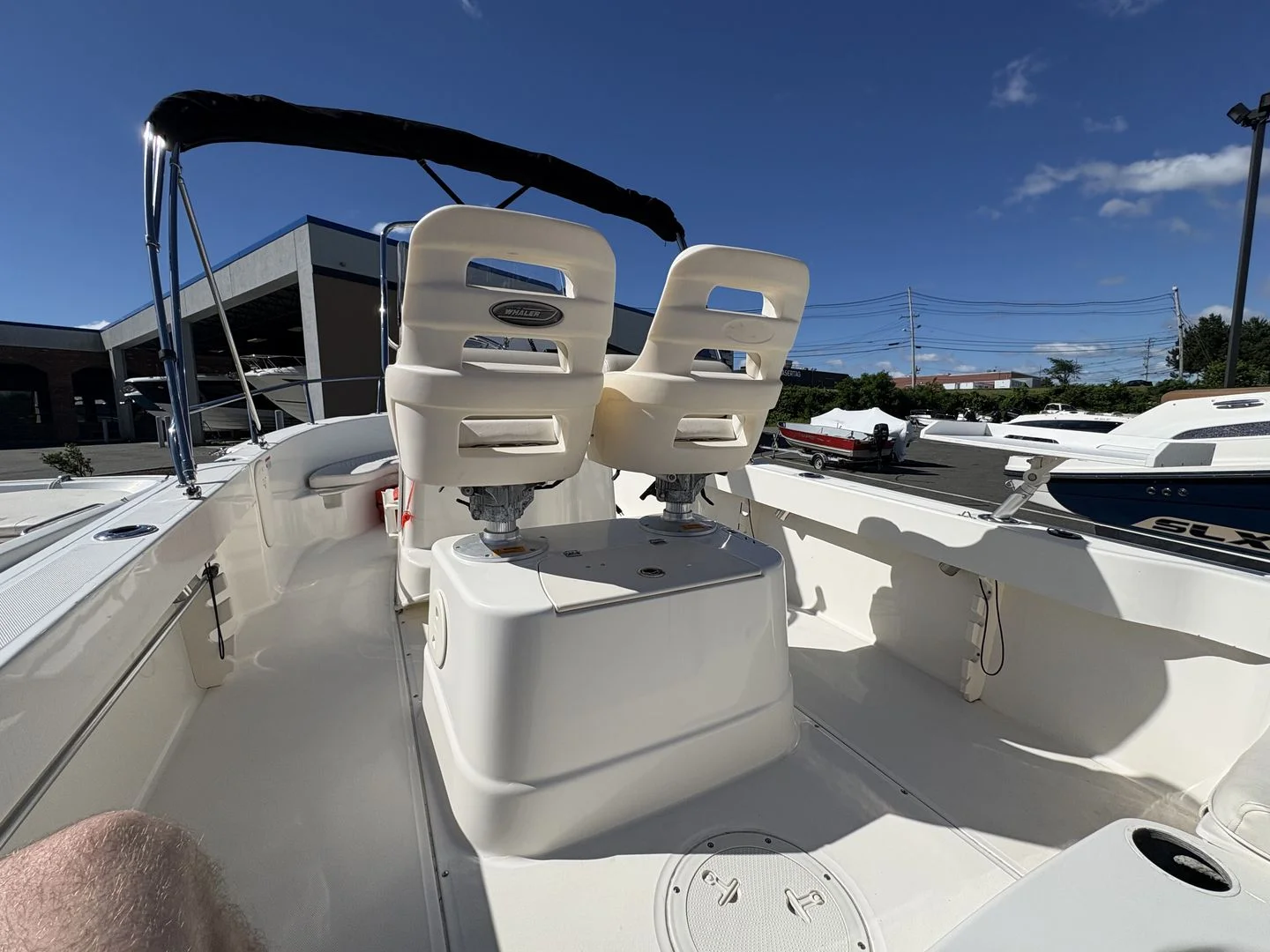 2017 Boston Whaler 190 OUTRAGE Image Thumbnail #8