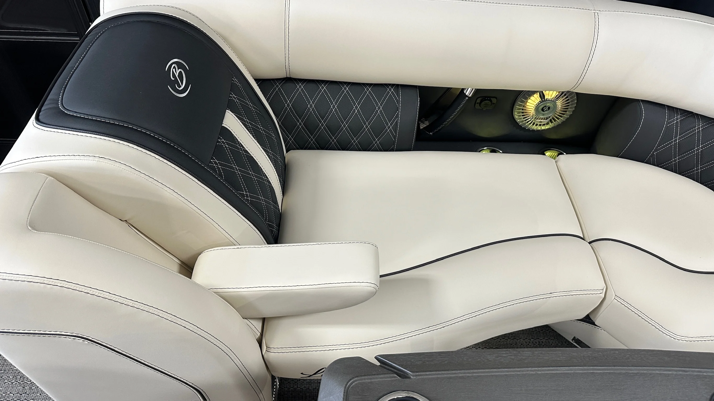 2026 Barletta Lusso 23 UC Image Thumbnail #48