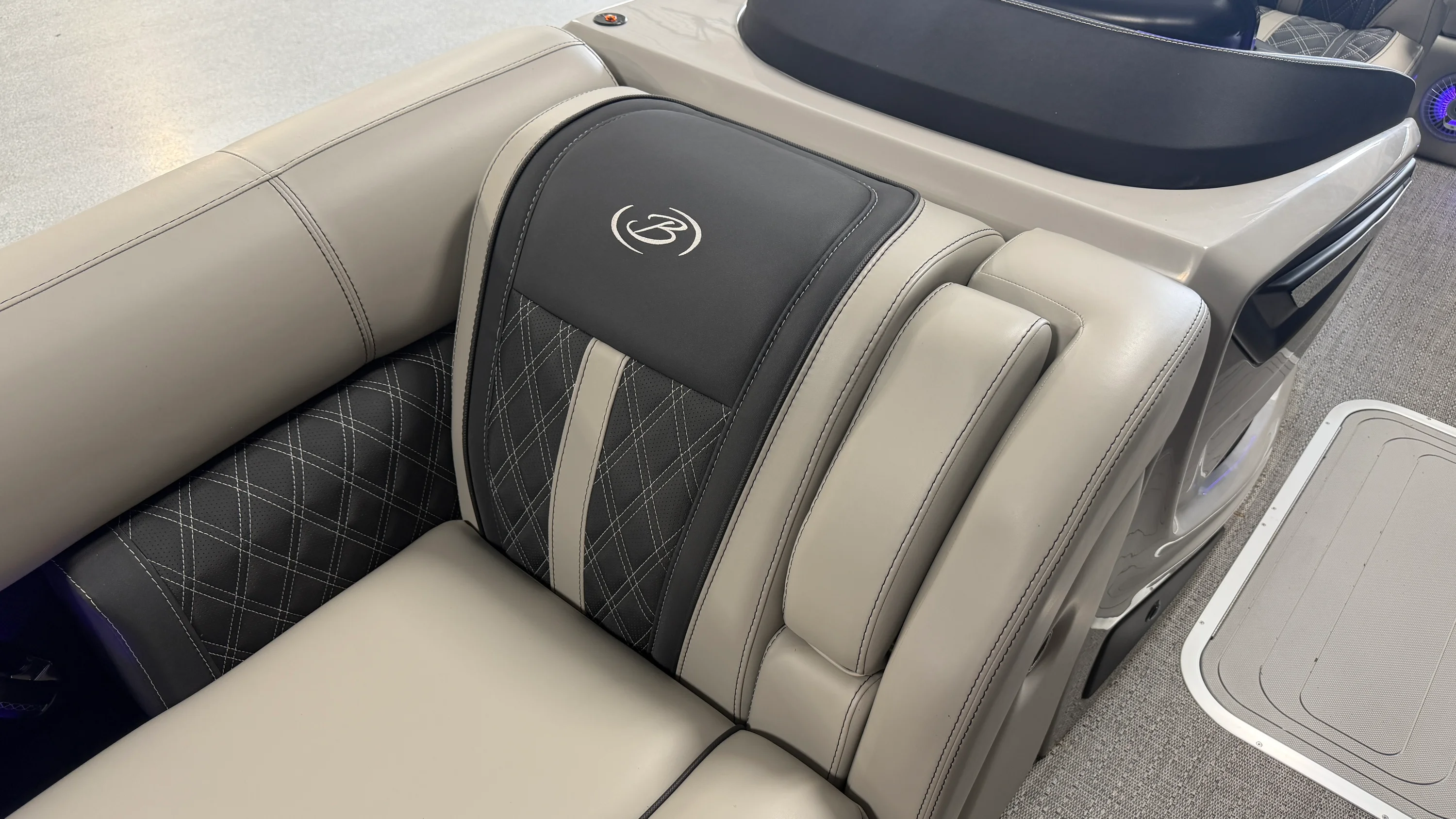 2026 Barletta Lusso 23 UC Image Thumbnail #18