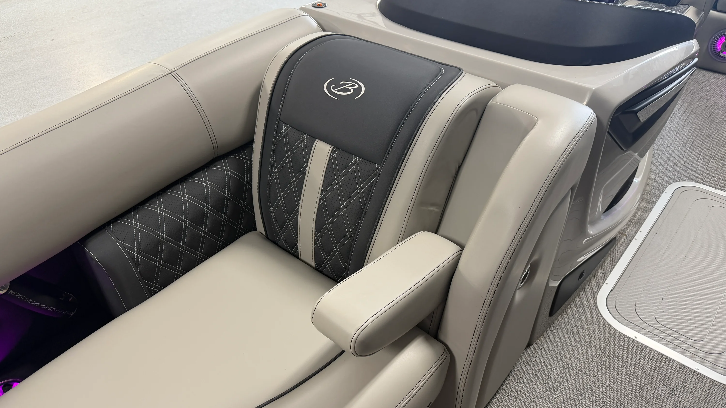 2026 Barletta Lusso 23 UC Image Thumbnail #19