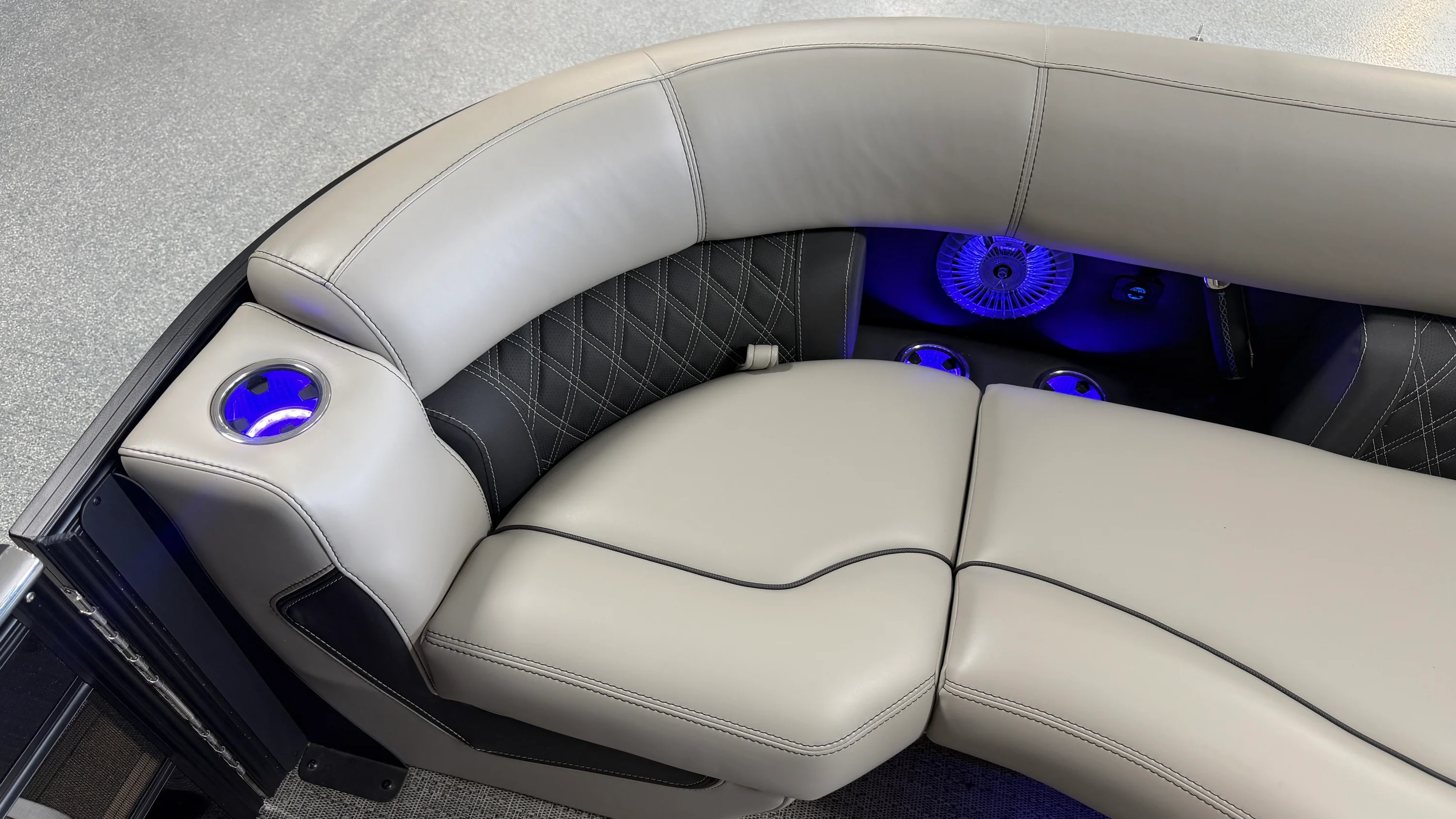 2026 Barletta Lusso 23 UC Image Thumbnail #12