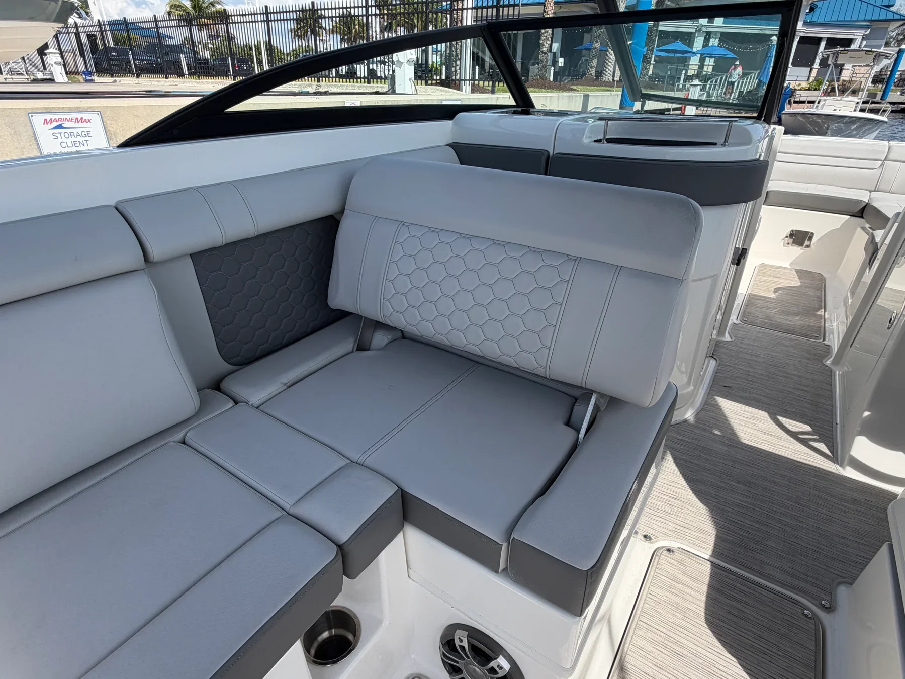 2024 Sea Ray 270 SD OB Image Thumbnail #22