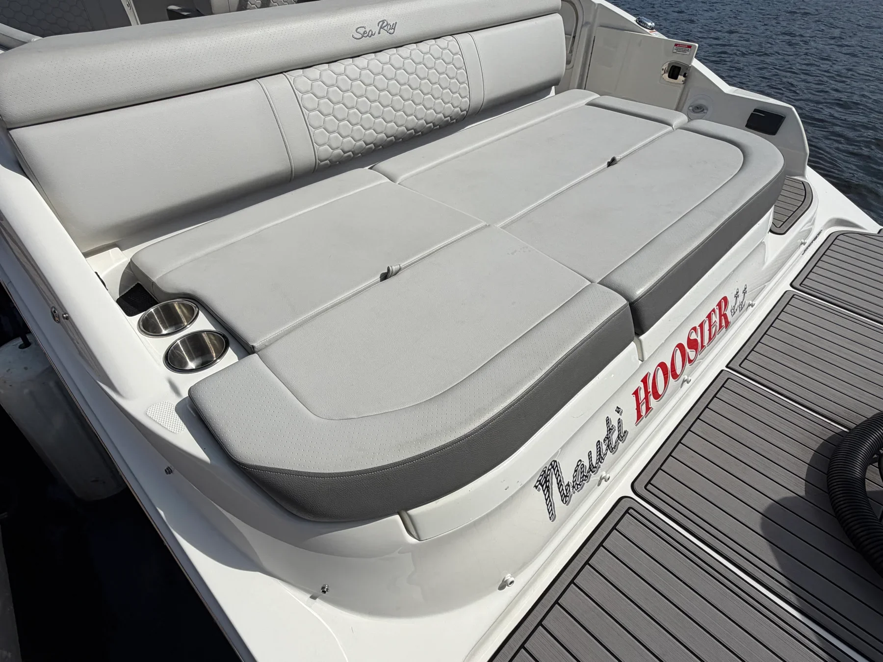2024 Sea Ray 270 SD OB Image Thumbnail #13