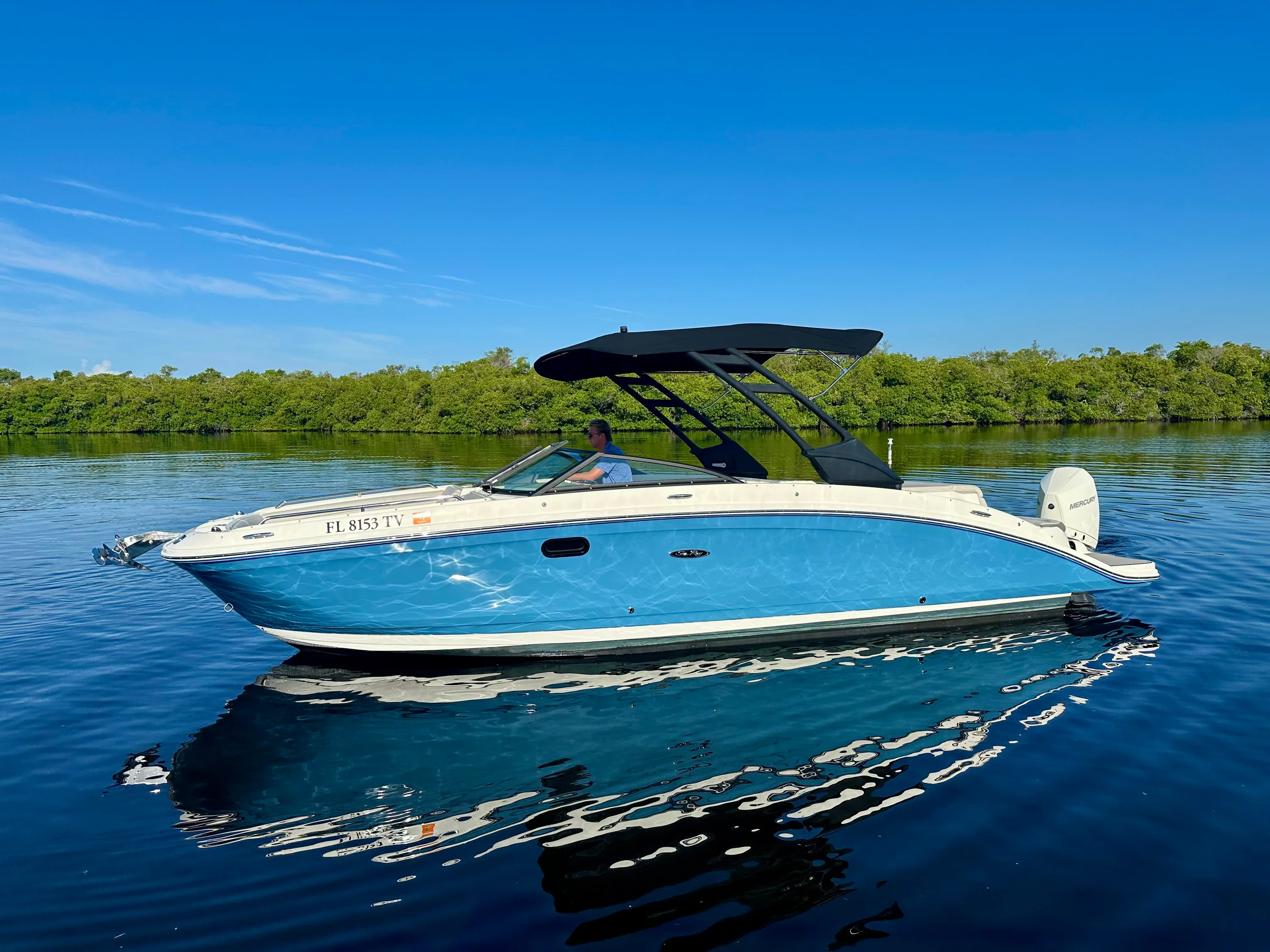 2024 Sea Ray 270 SD OB Image Thumbnail #6