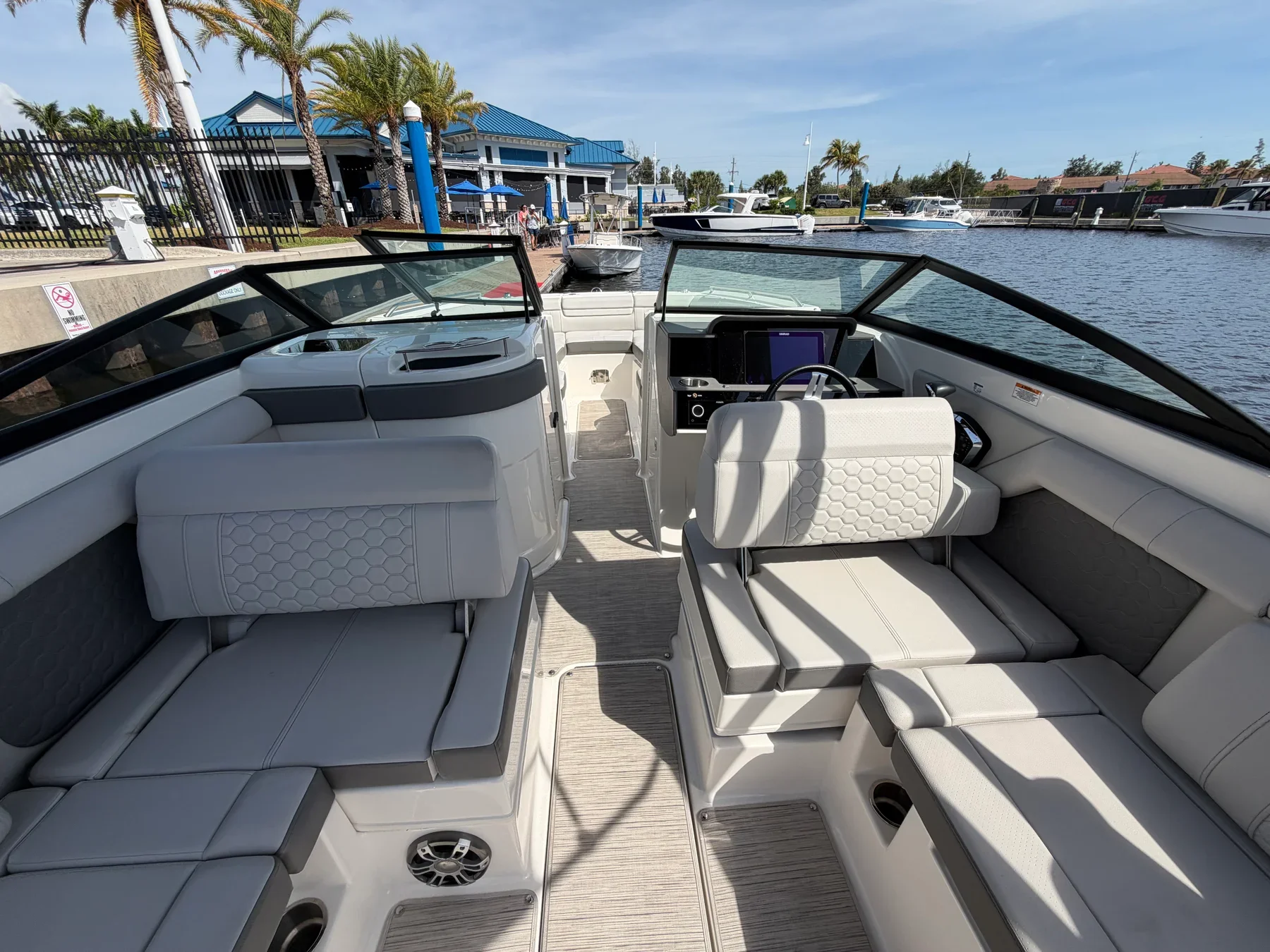2024 Sea Ray 270 SD OB Image Thumbnail #17
