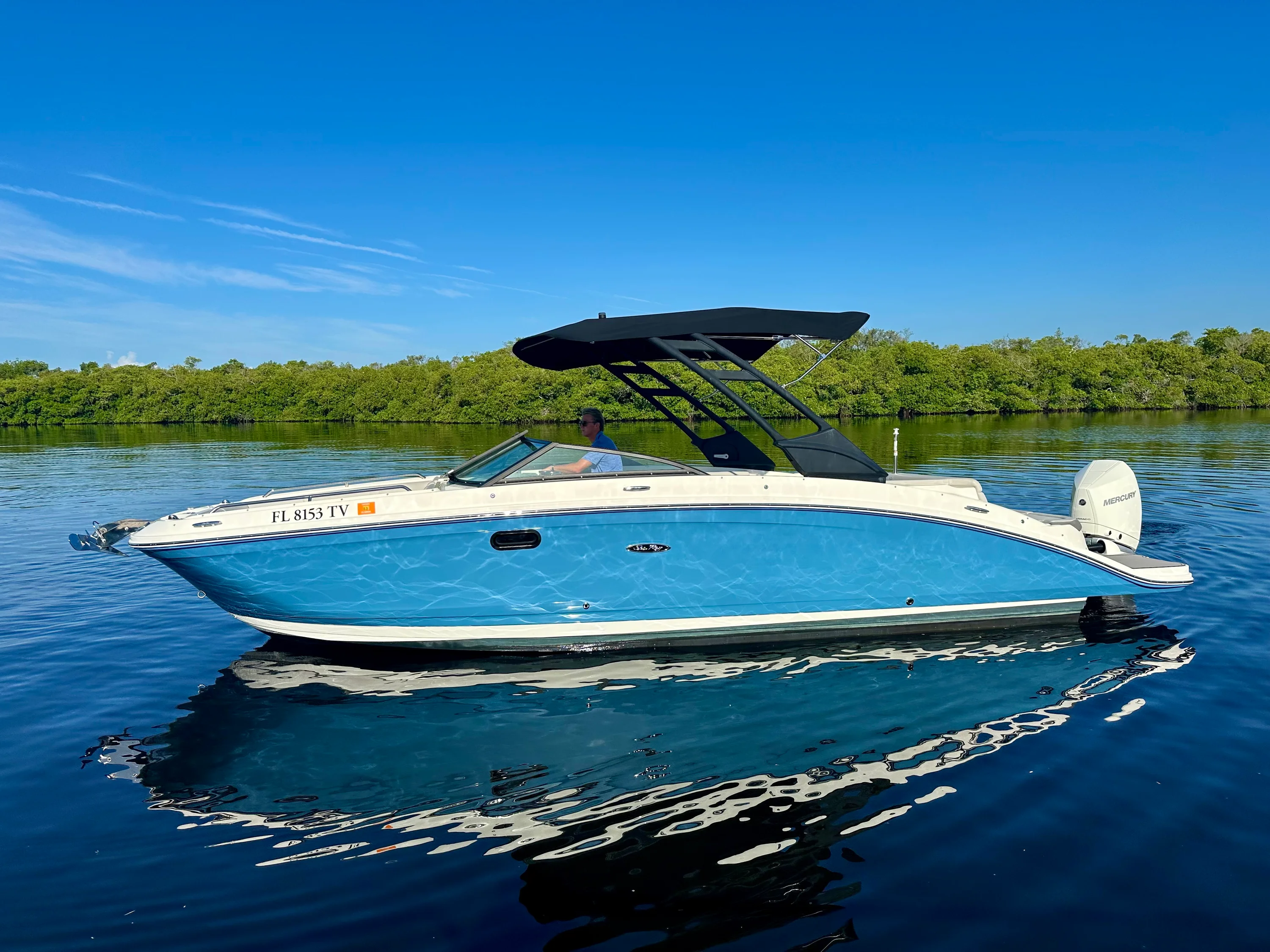 2024 Sea Ray 270 SD OB Image Thumbnail #7