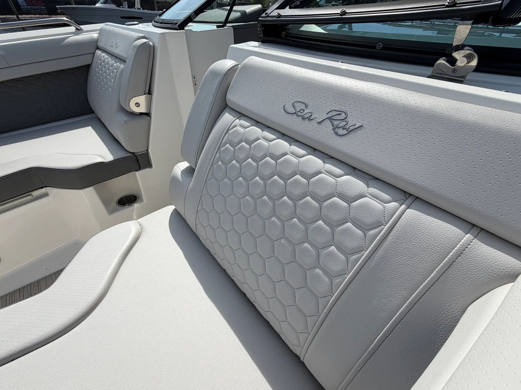 2024 Sea Ray 270 SD OB Image Thumbnail #35