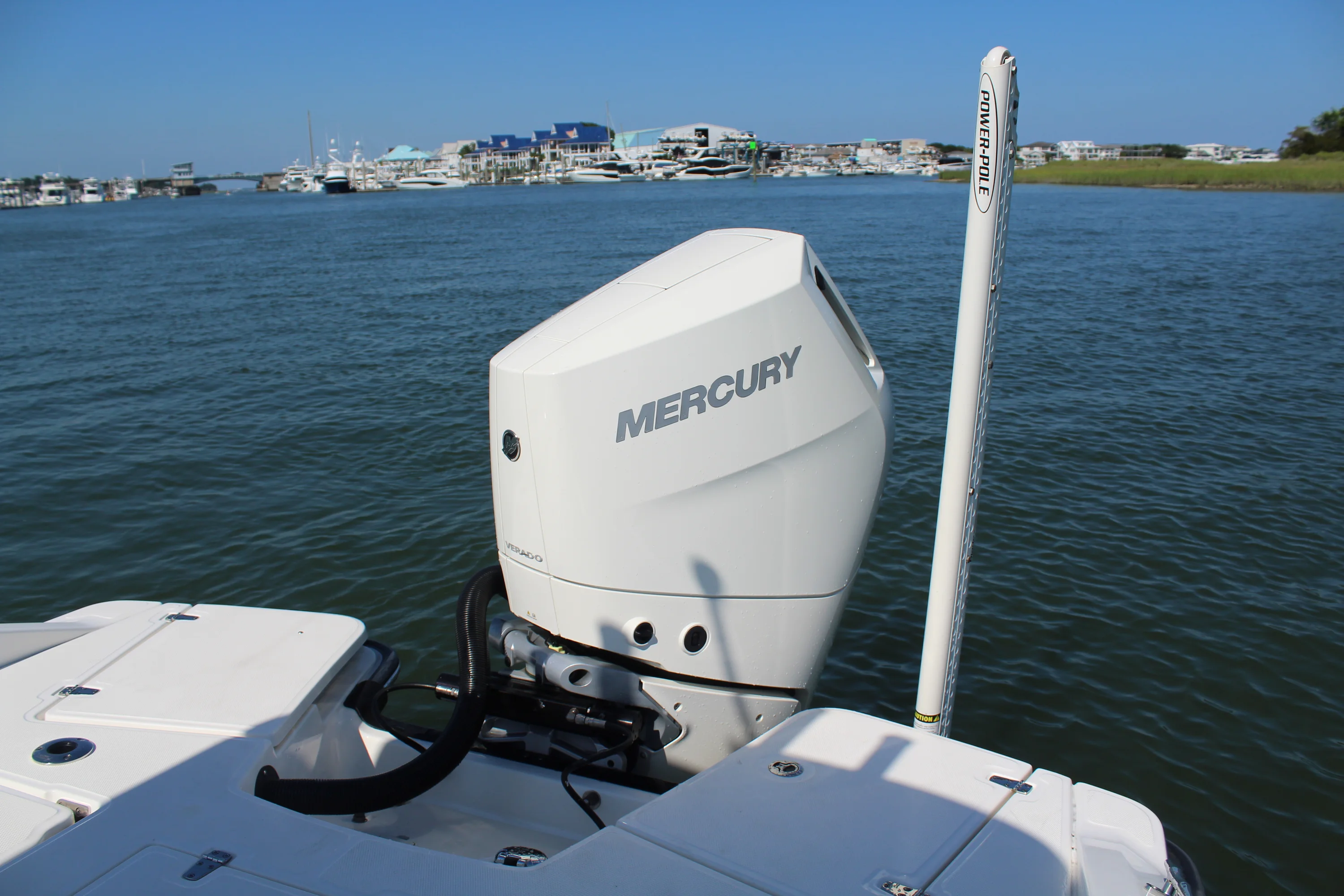 2025 Boston Whaler 250 DAUNTLESS Image Thumbnail #11