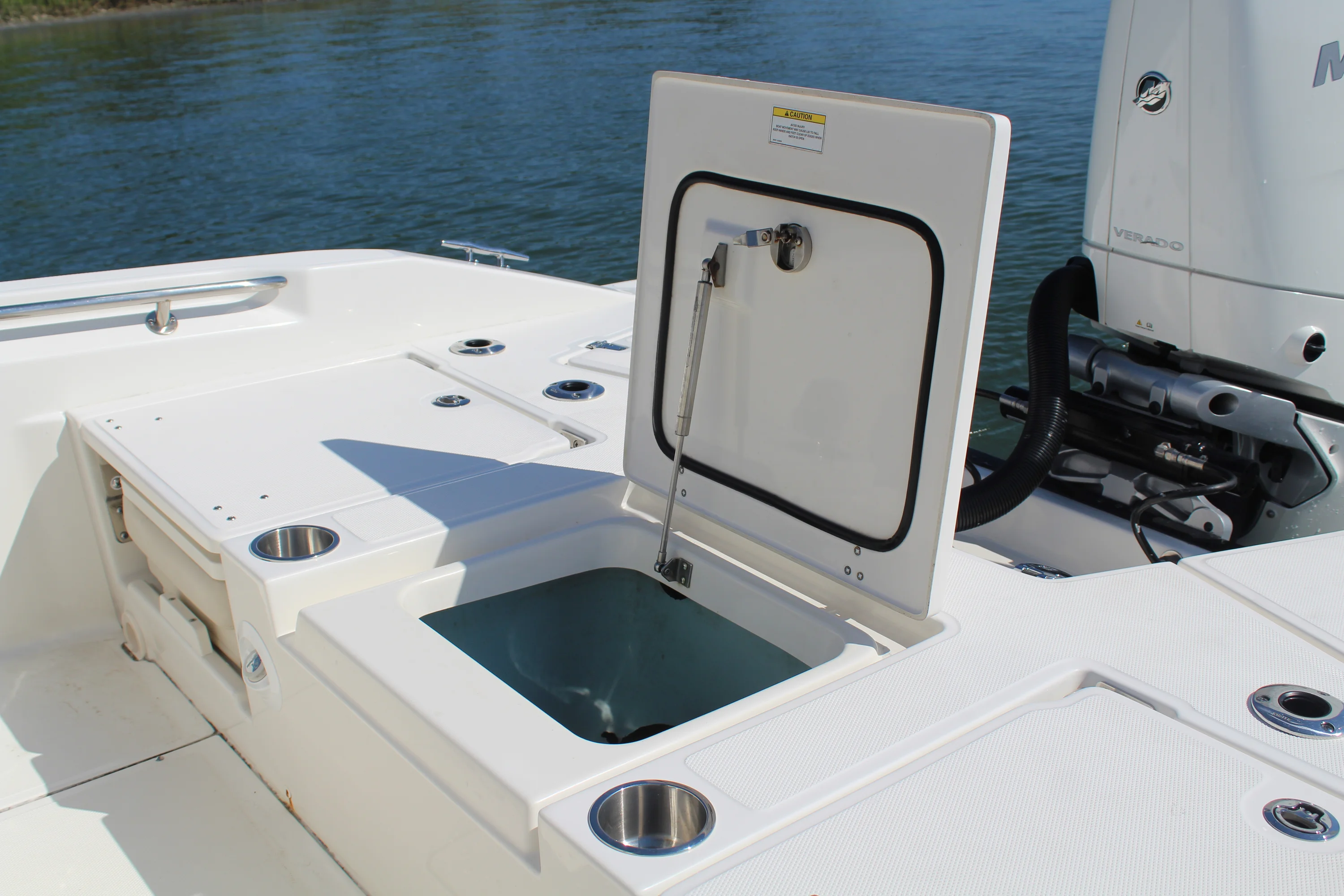 2025 Boston Whaler 250 DAUNTLESS Image Thumbnail #25