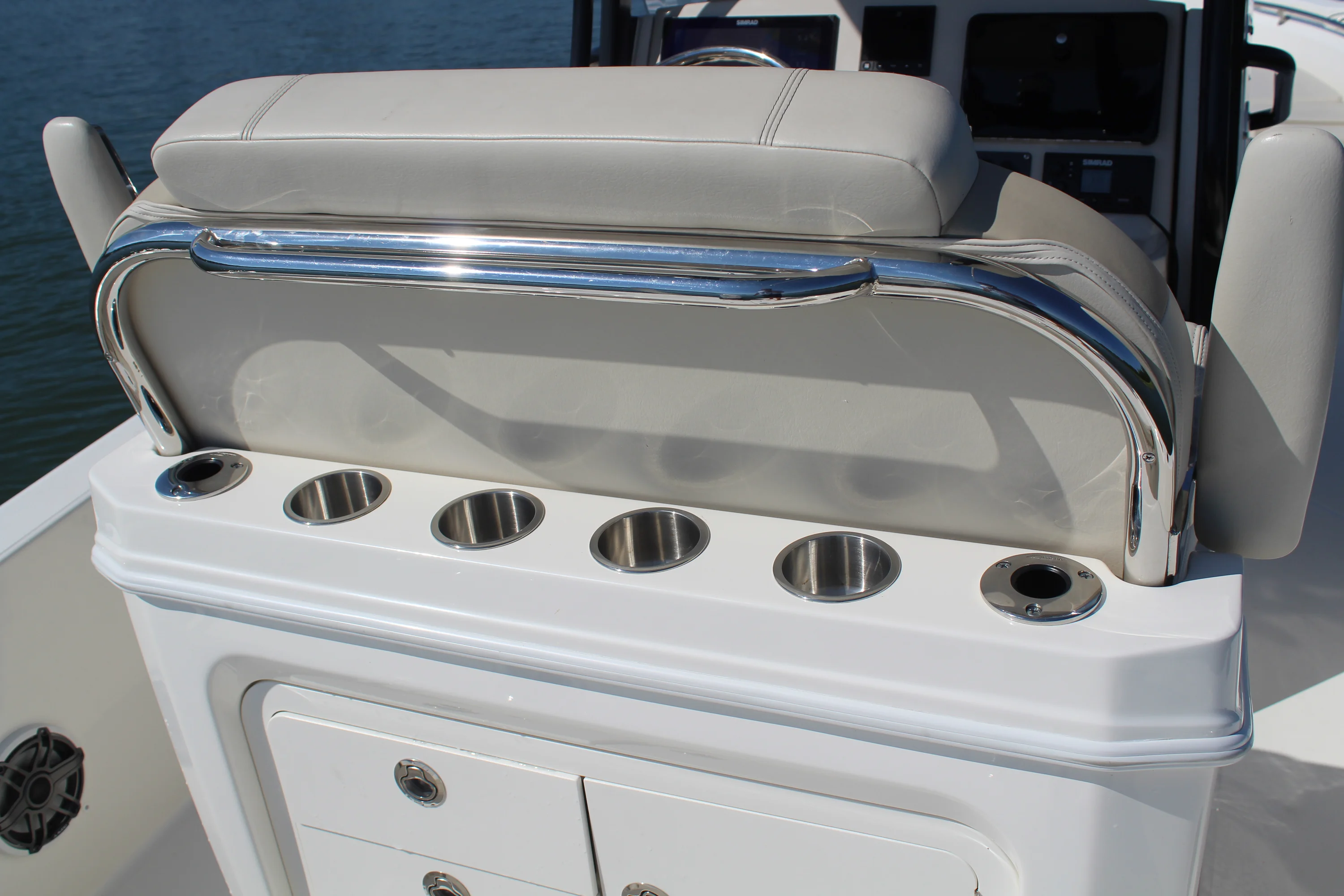 2025 Boston Whaler 250 DAUNTLESS Image Thumbnail #24