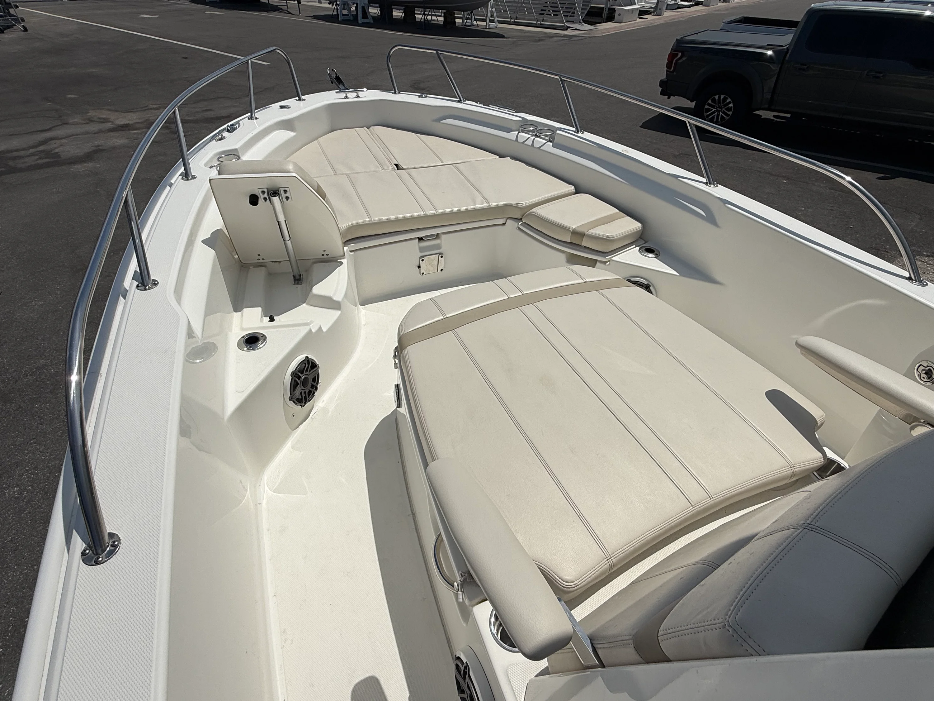 2024 Boston Whaler 25 DAUNTLESS Image Thumbnail #33