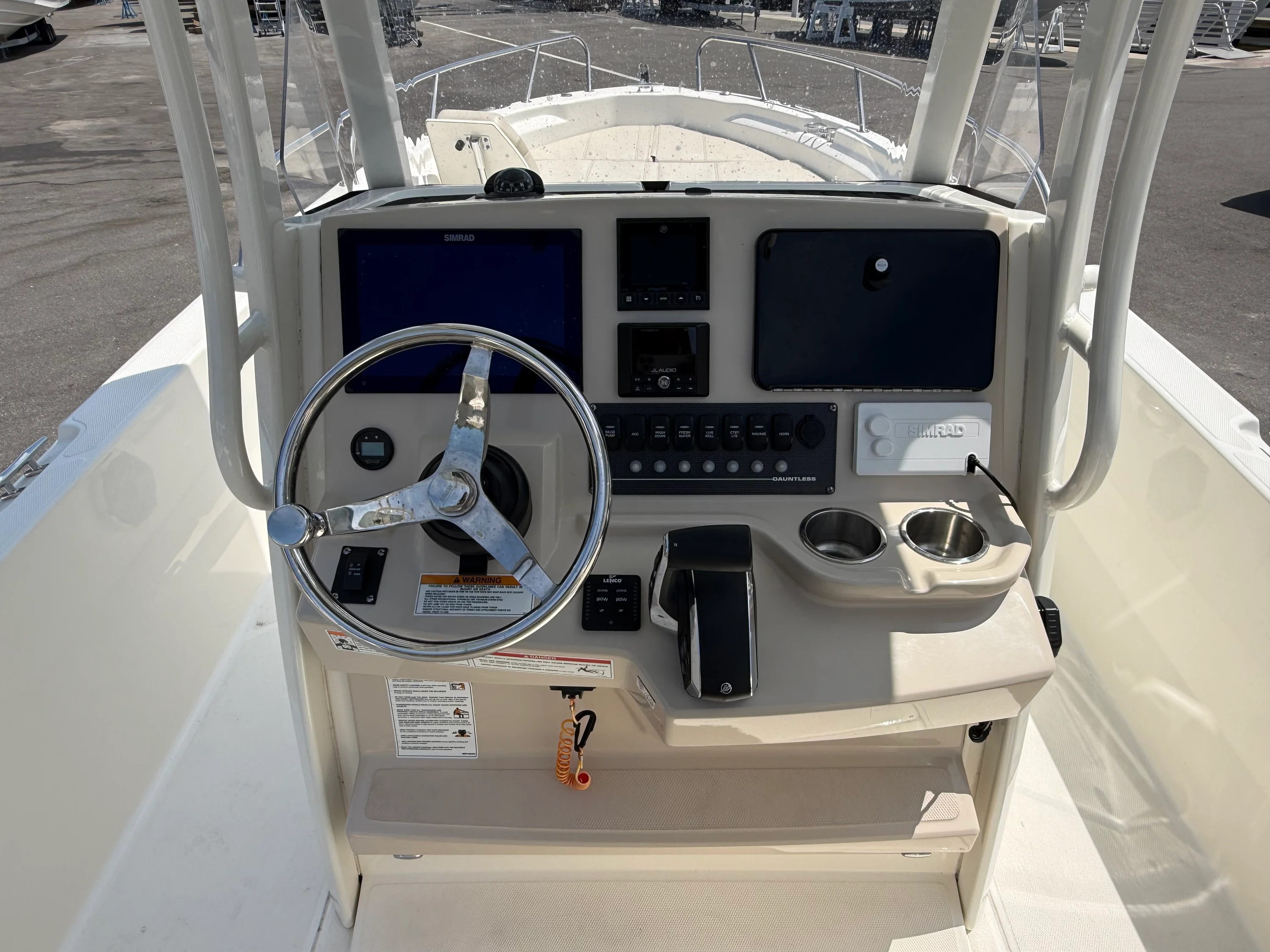 2024 Boston Whaler 25 DAUNTLESS Image Thumbnail #13