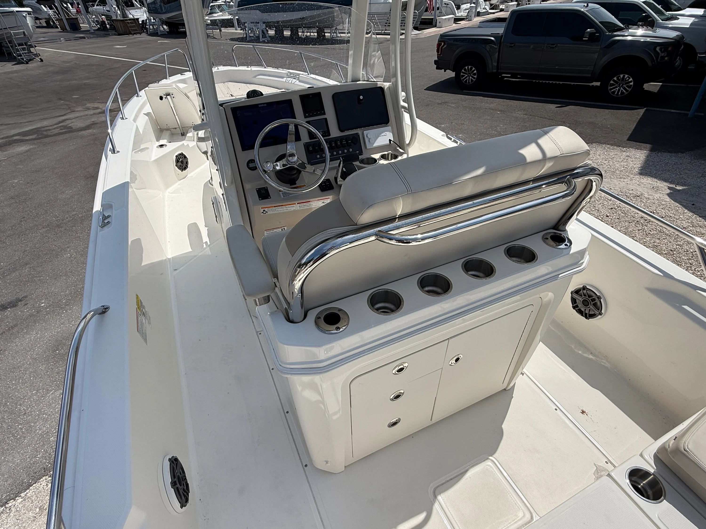 2024 Boston Whaler 25 DAUNTLESS Image Thumbnail #22