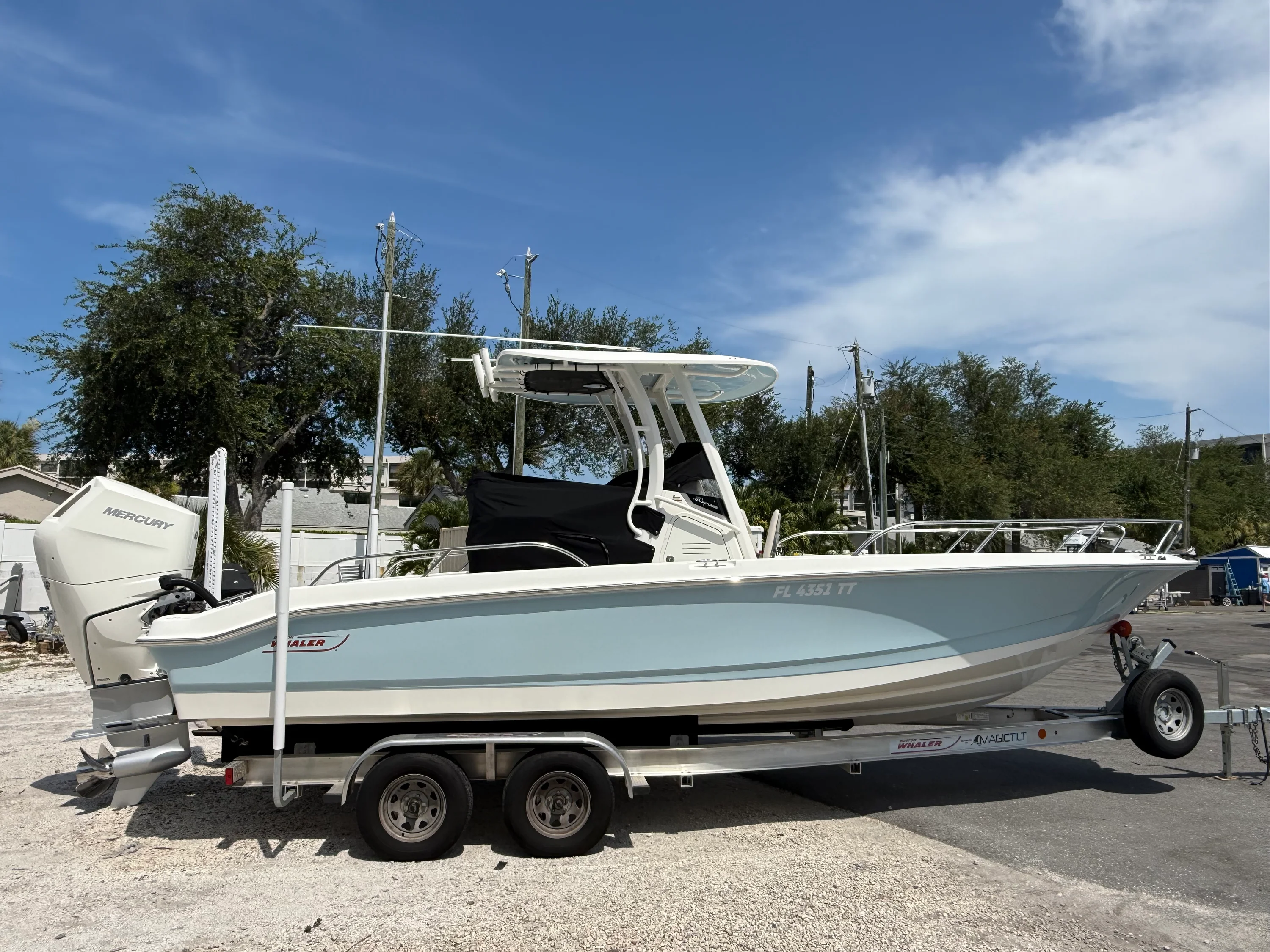 2024 Boston Whaler 25 DAUNTLESS Image Thumbnail #6
