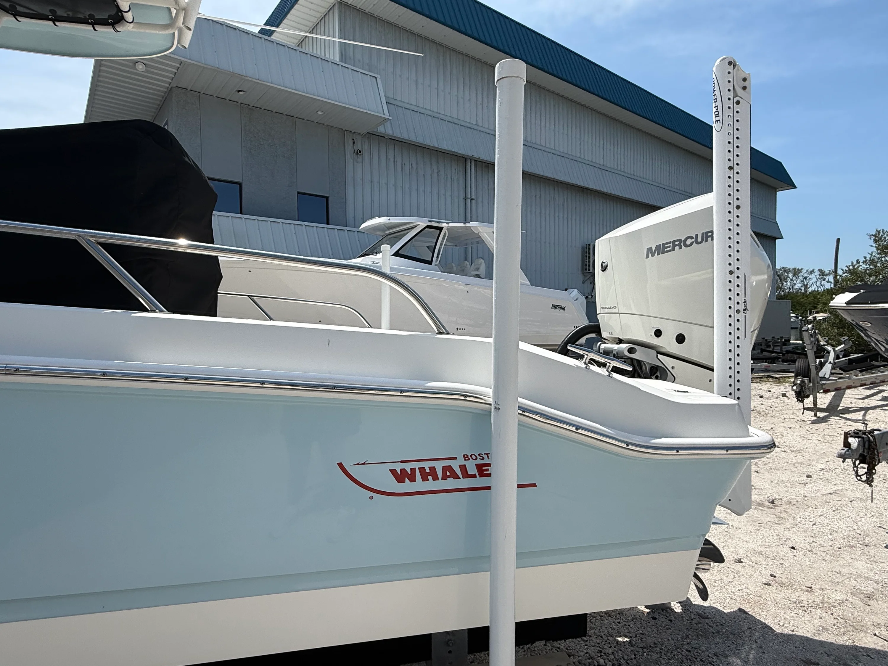 2024 Boston Whaler 25 DAUNTLESS Image Thumbnail #8