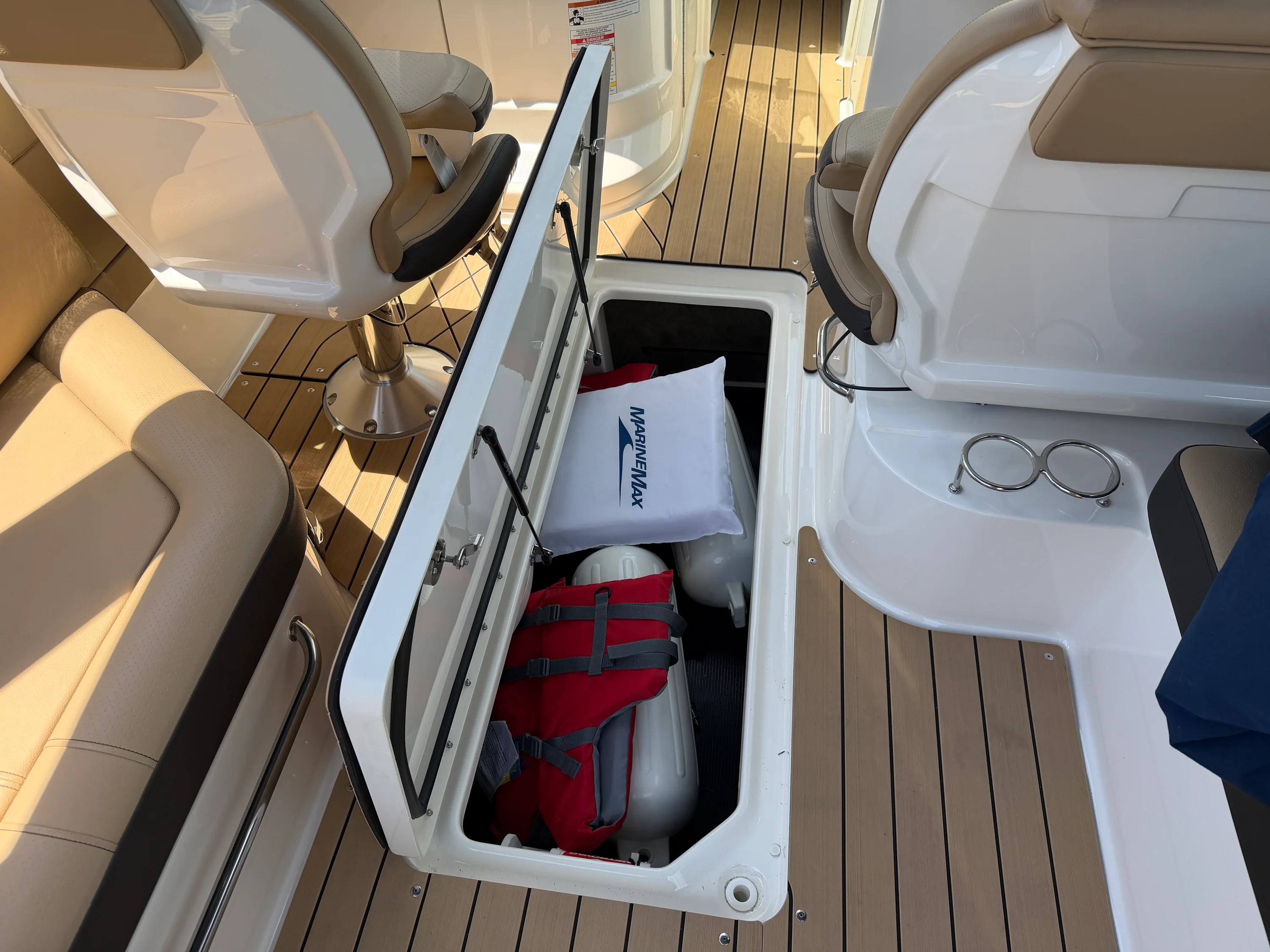 2022 Sea Ray 280 SLX Image Thumbnail #3