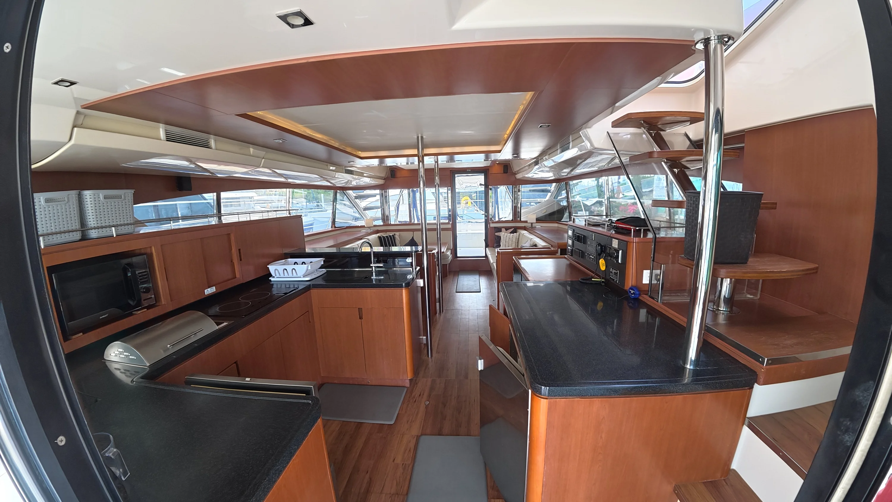 2016 Aquila 48 Image Thumbnail #11