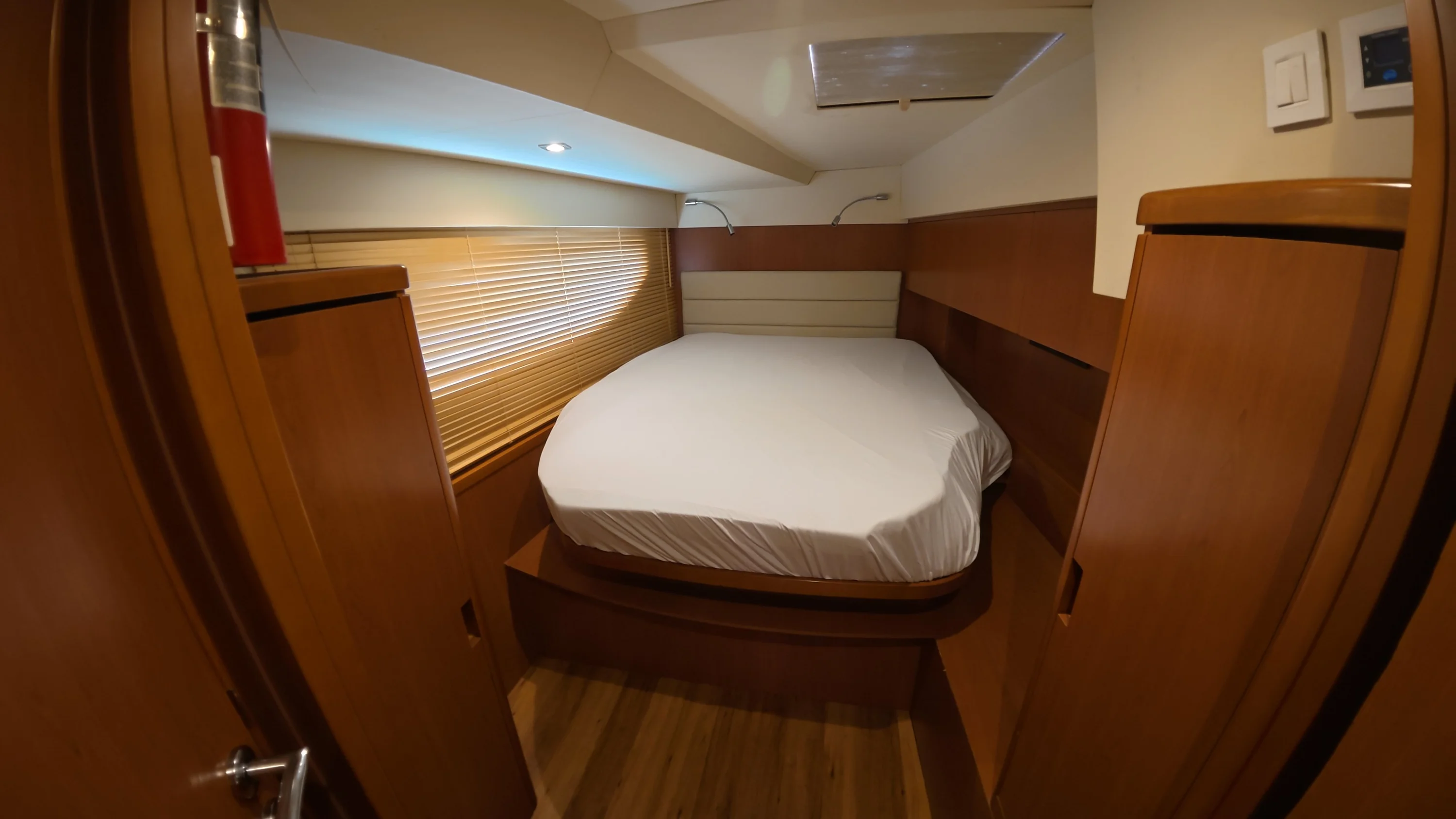 2016 Aquila 48 Image Thumbnail #23