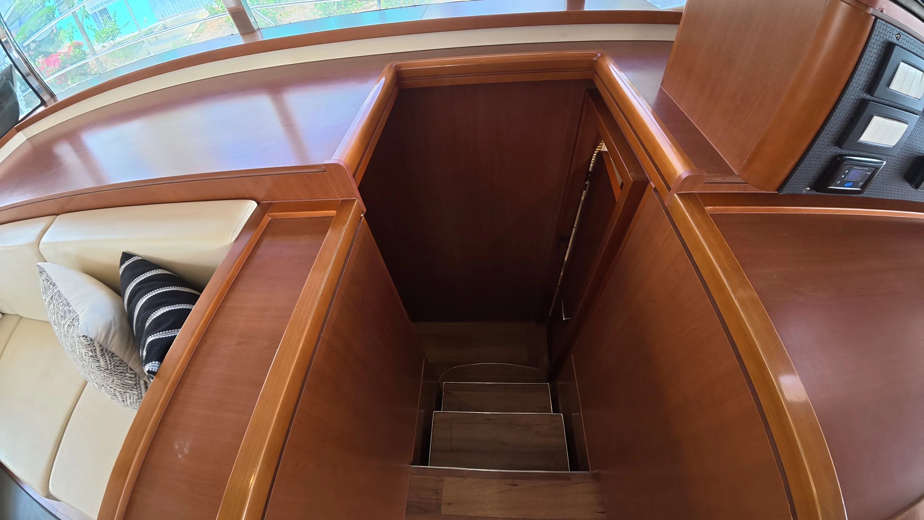 2016 Aquila 48 Image Thumbnail #26