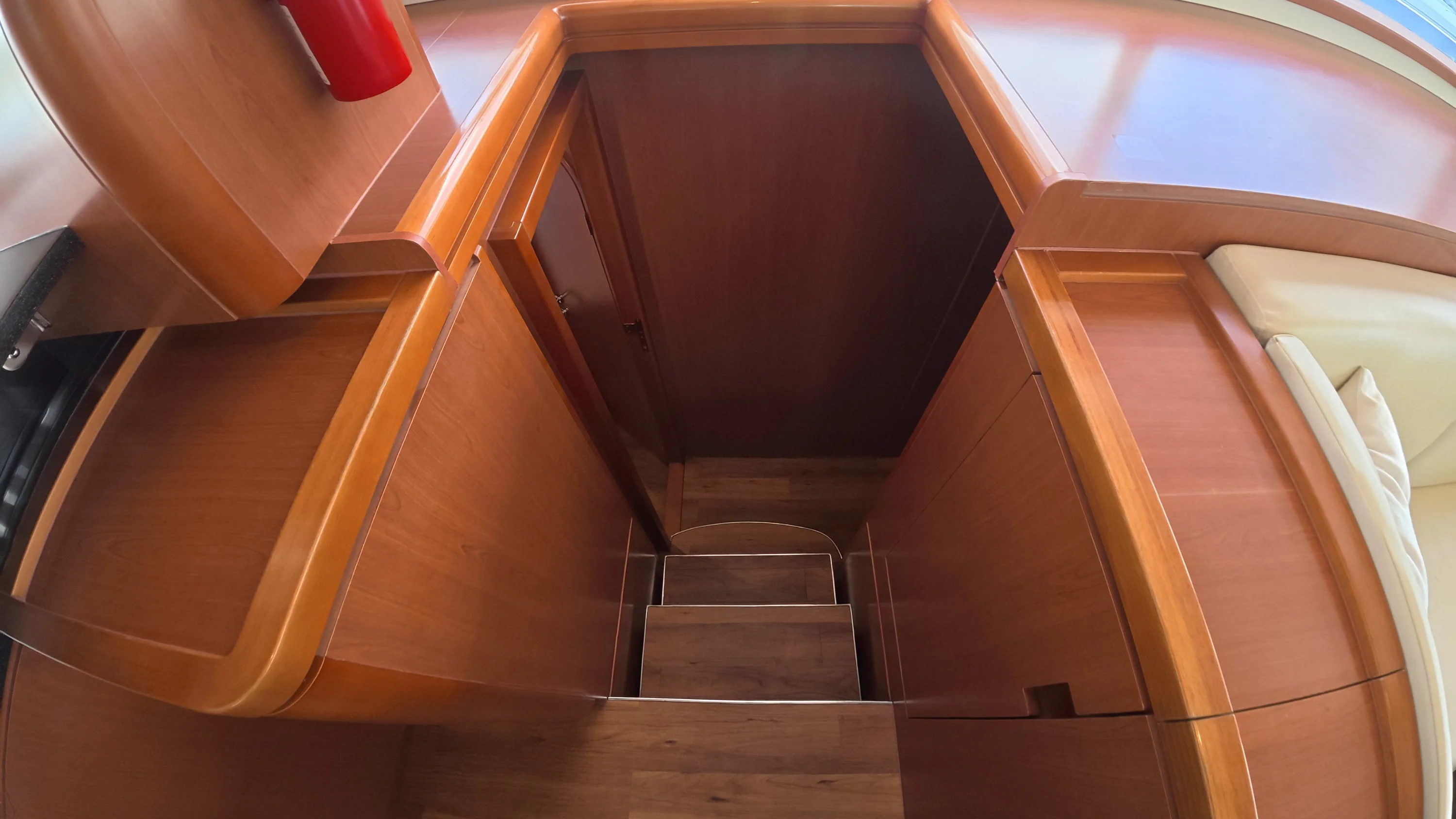 2016 Aquila 48 Image Thumbnail #16
