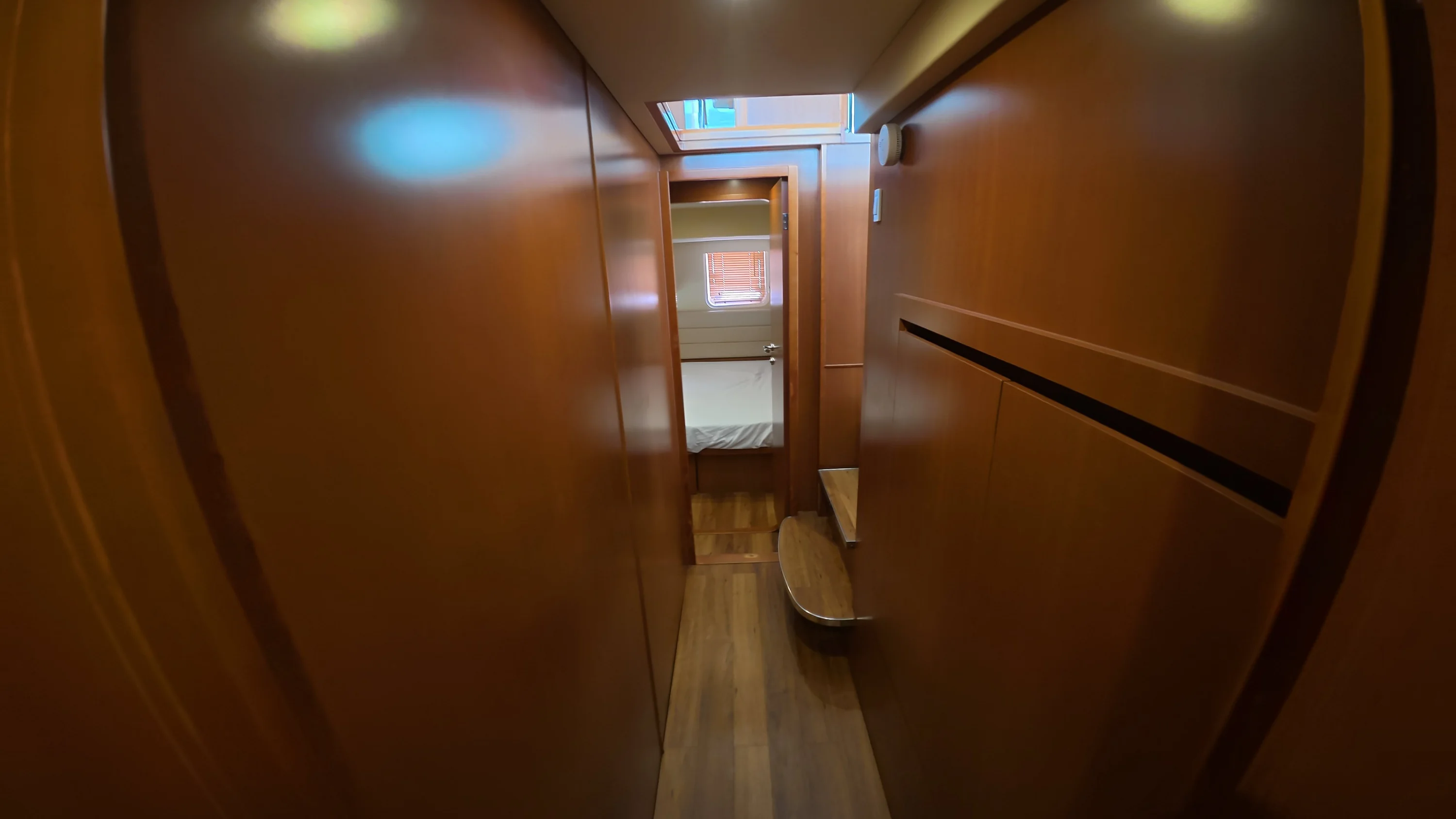 2016 Aquila 48 Image Thumbnail #32