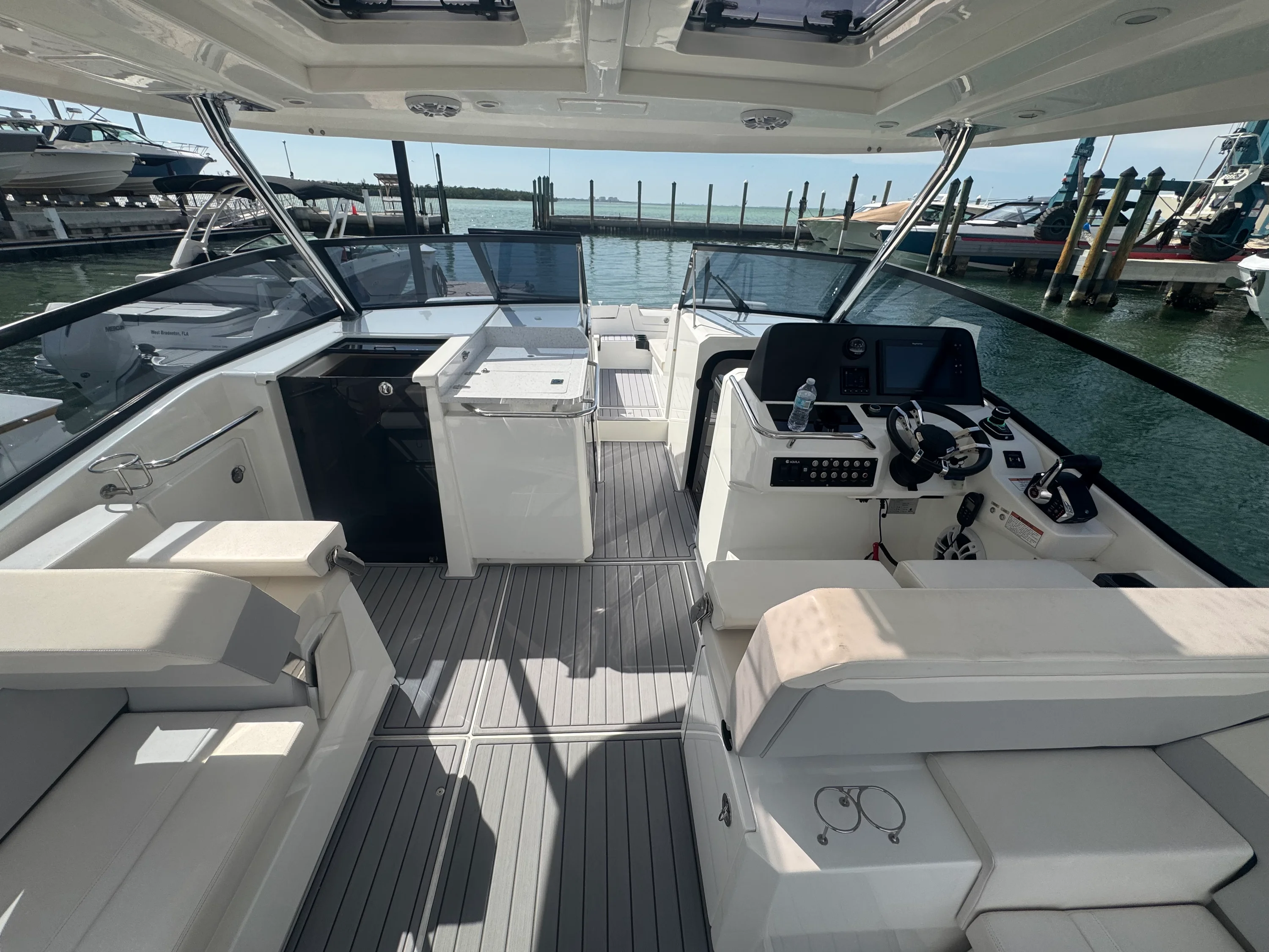 2024 Aquila 32 SPORT Image Thumbnail #13