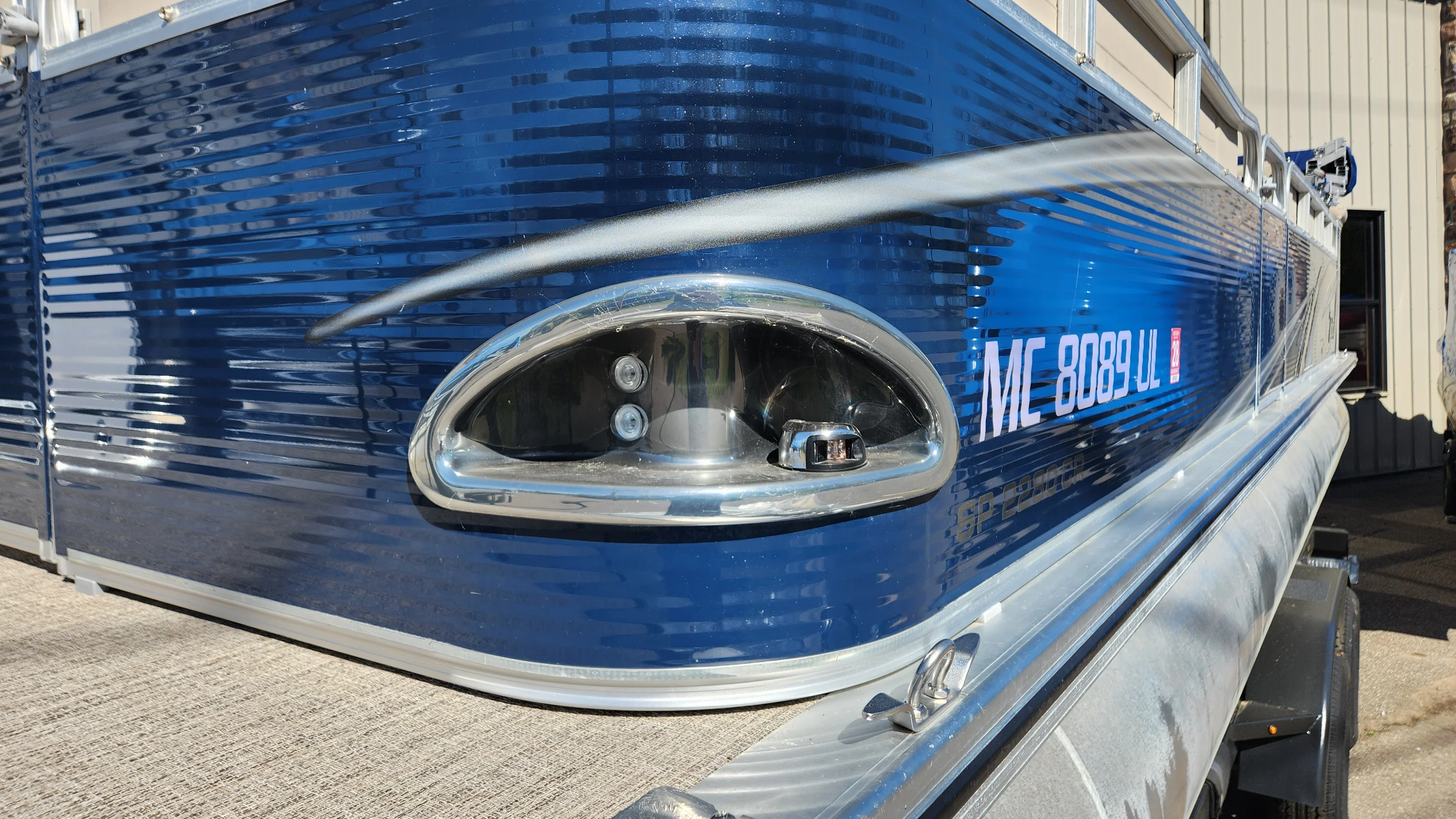 2020 Tahoe 228 SPORT Image Thumbnail #3