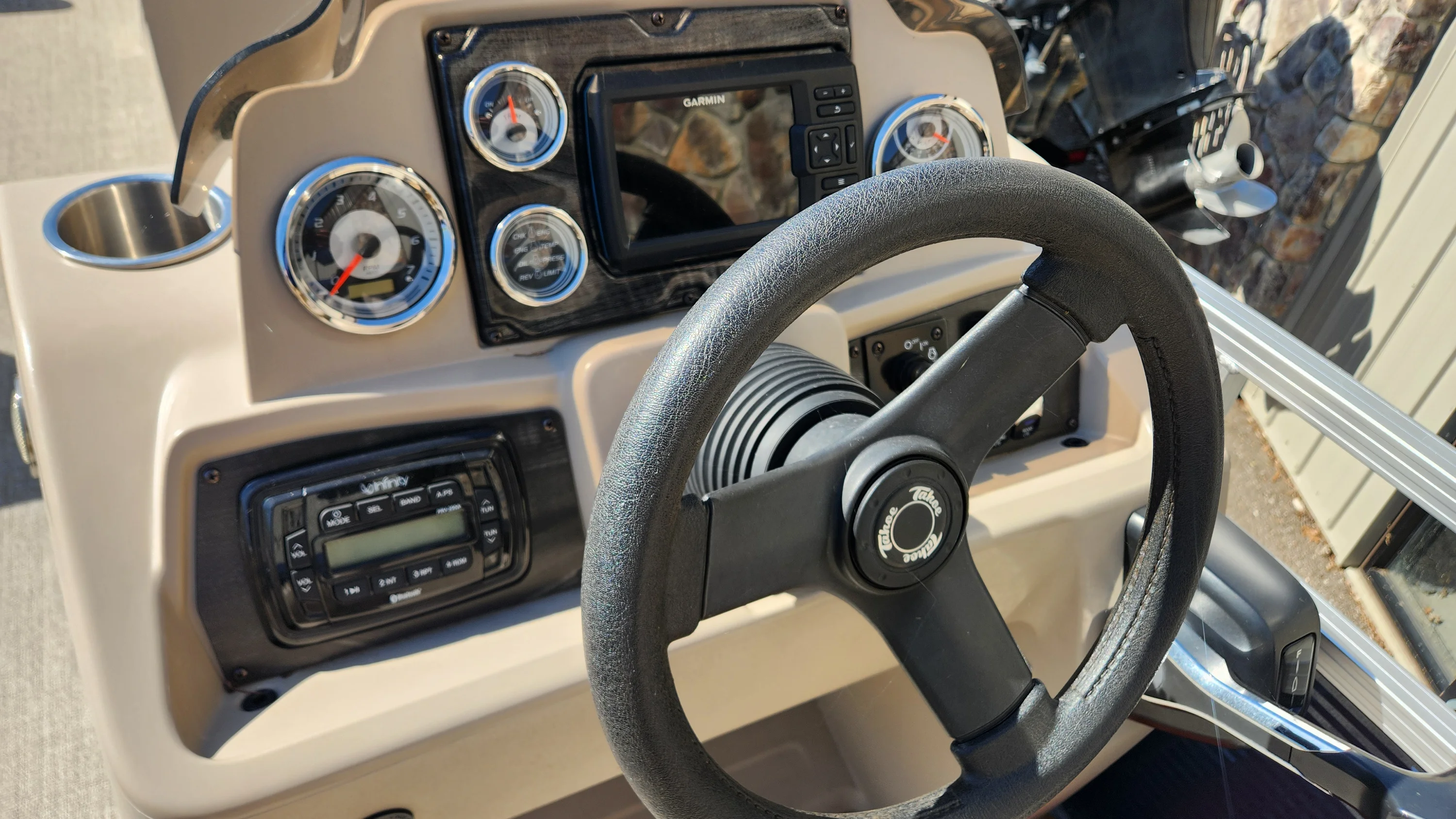 2020 Tahoe 228 SPORT Image Thumbnail #19