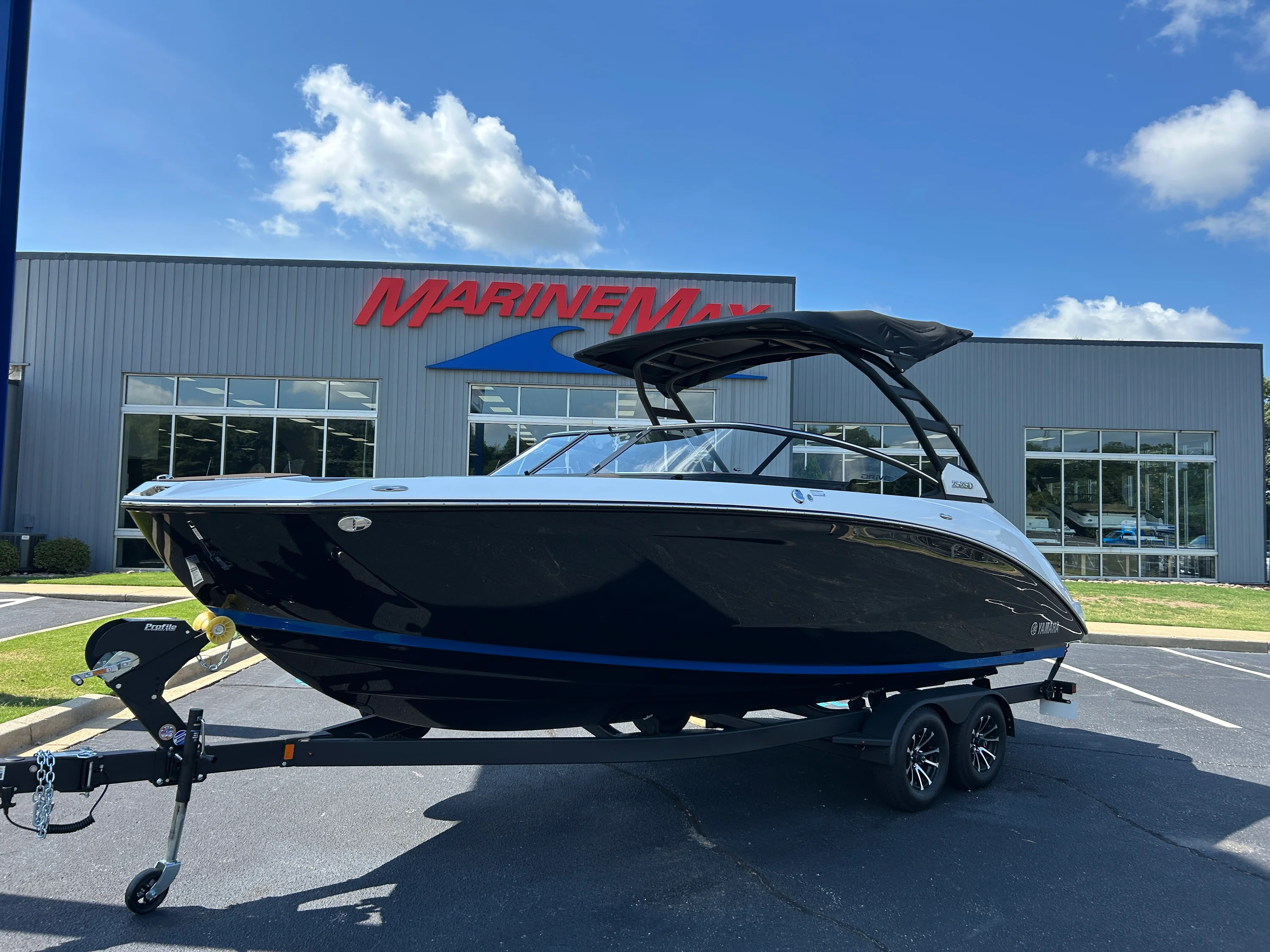 2026 Yamaha 252SD